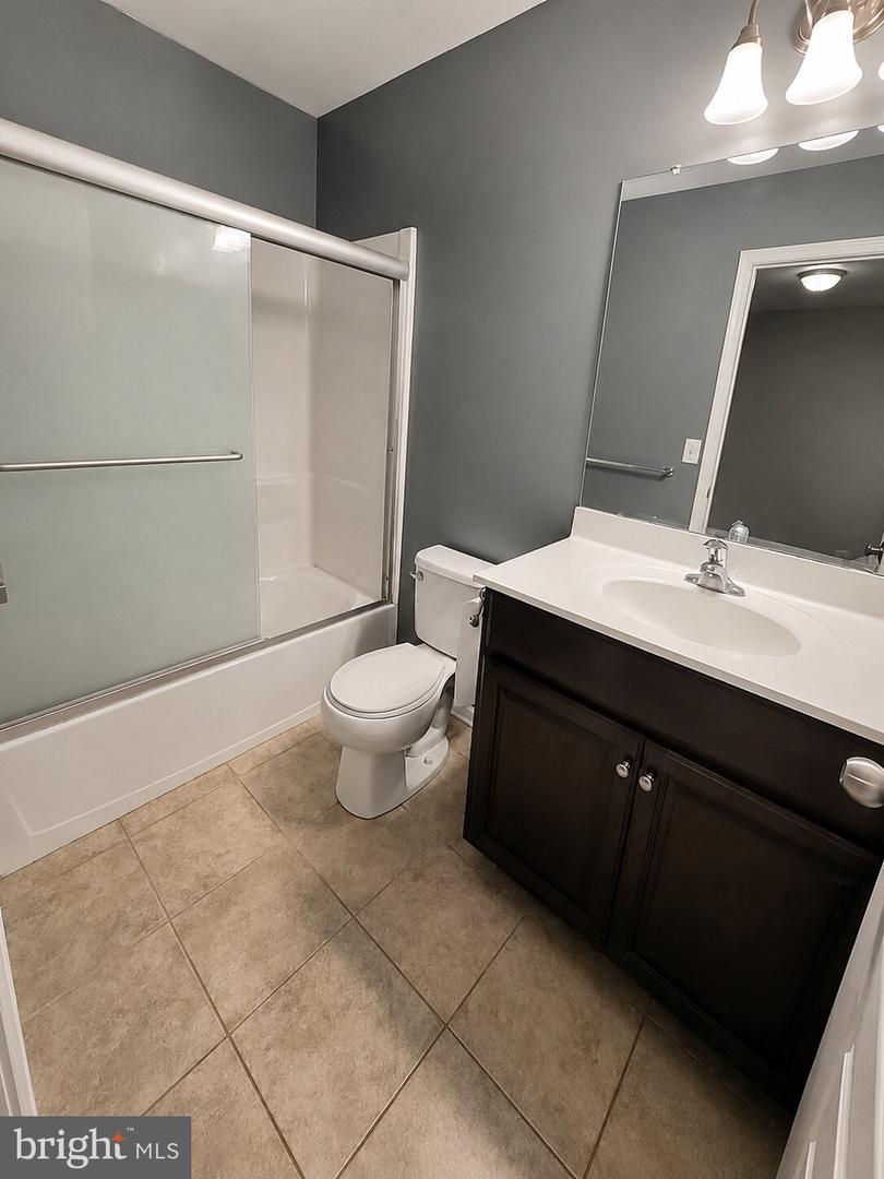 5960 Valley Forge Dr Property Photo 17