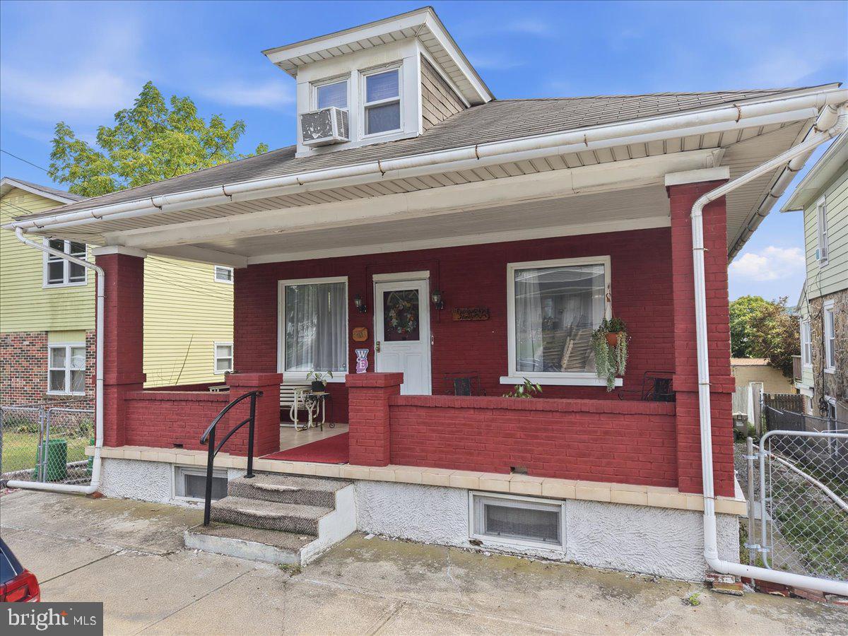 230 E Susquehanna St Property Photo 3