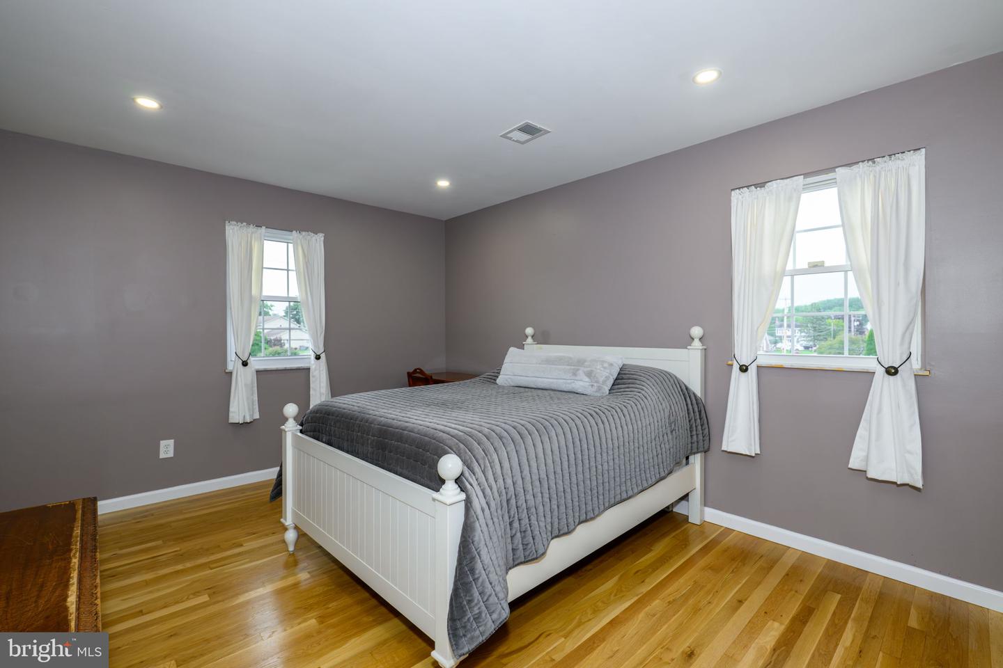 4442 Adams St Property Photo 16
