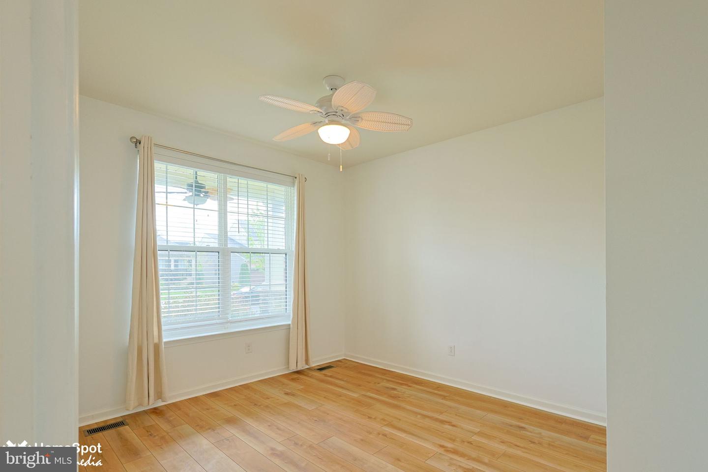 3551 Daylily Dr Property Photo 8