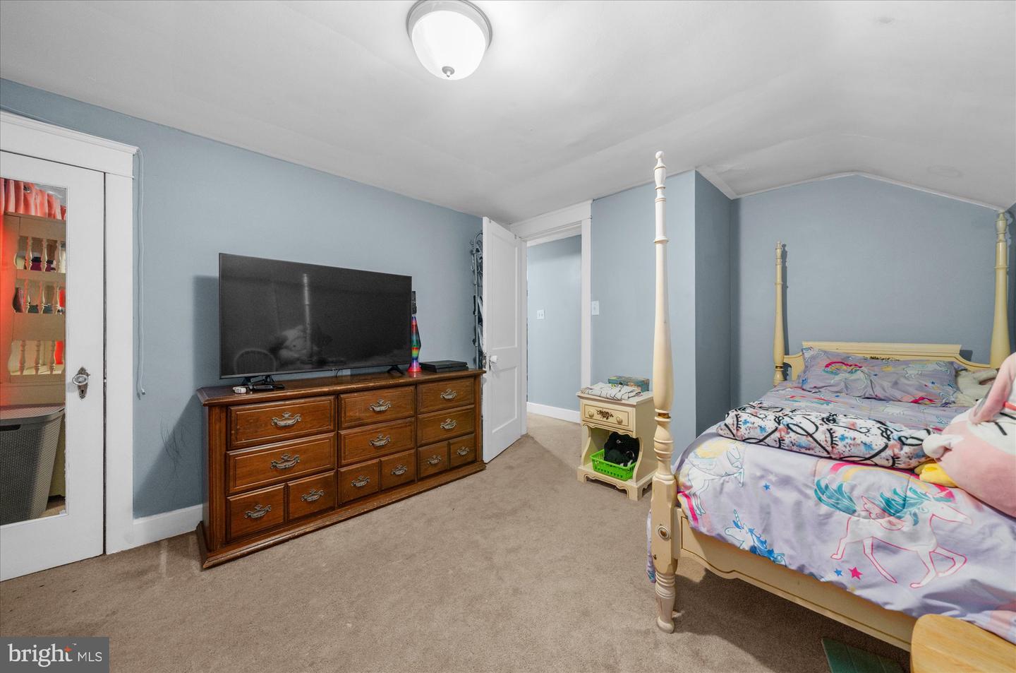5732 Main St Property Photo 12