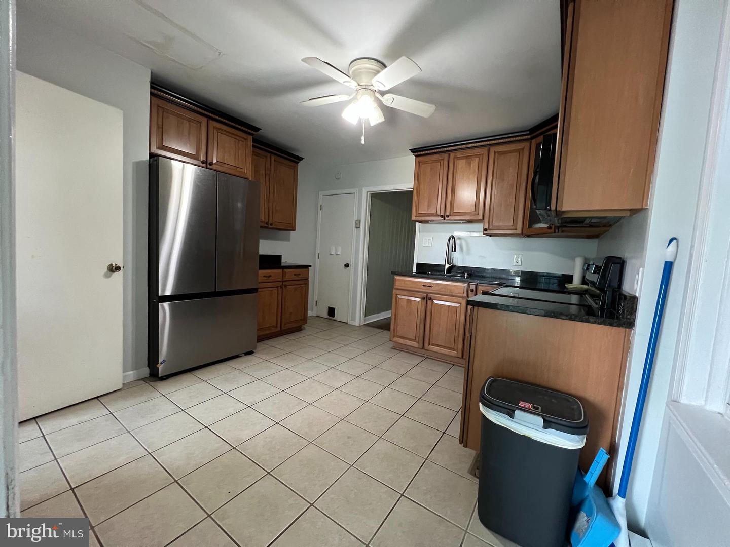 333 E Landis St Property Photo 6