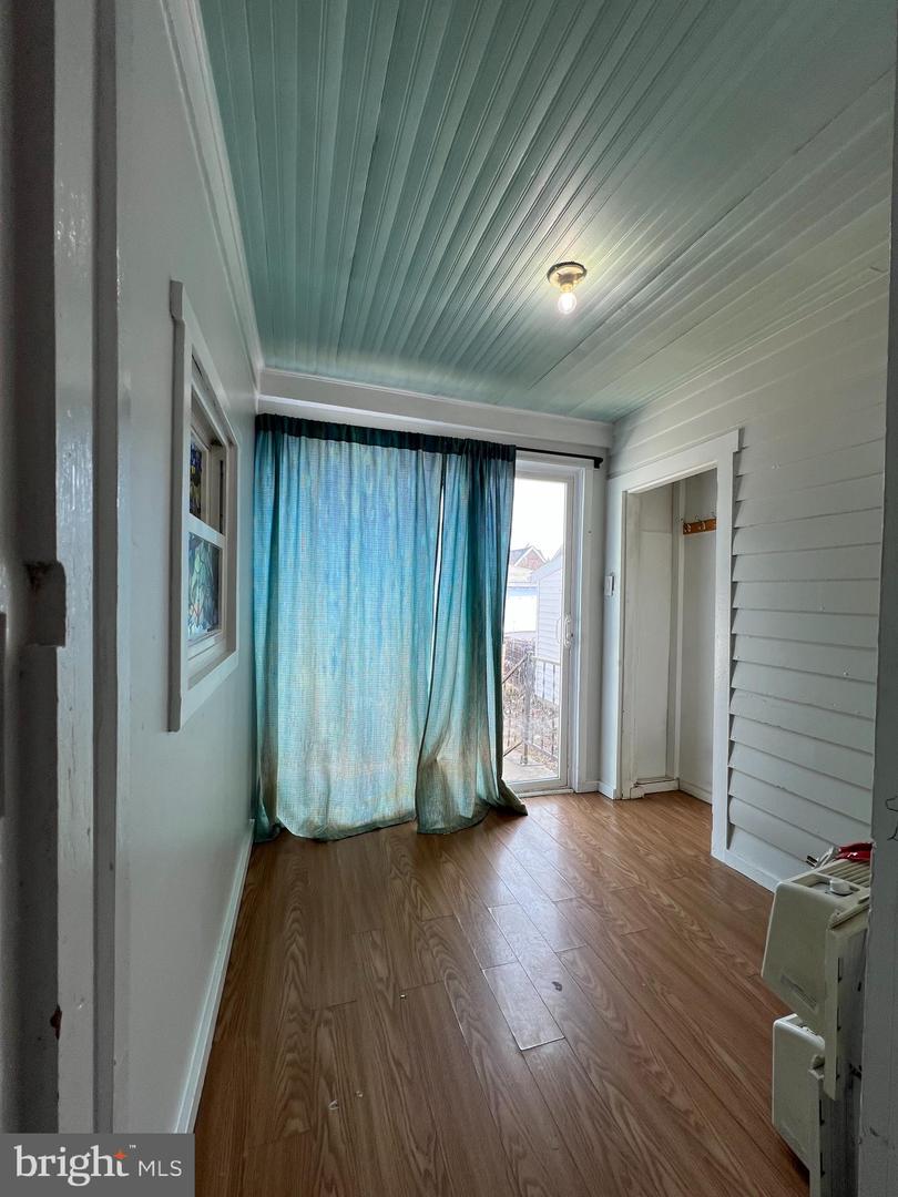 333 E Landis St Property Photo 8