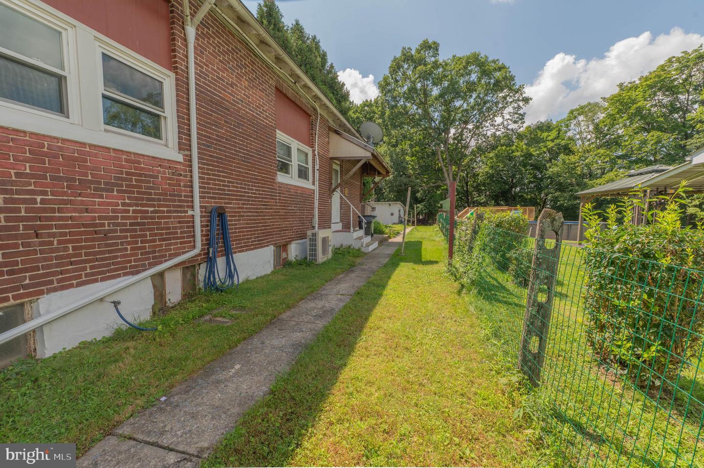 310 S 6th St Property Photo 11