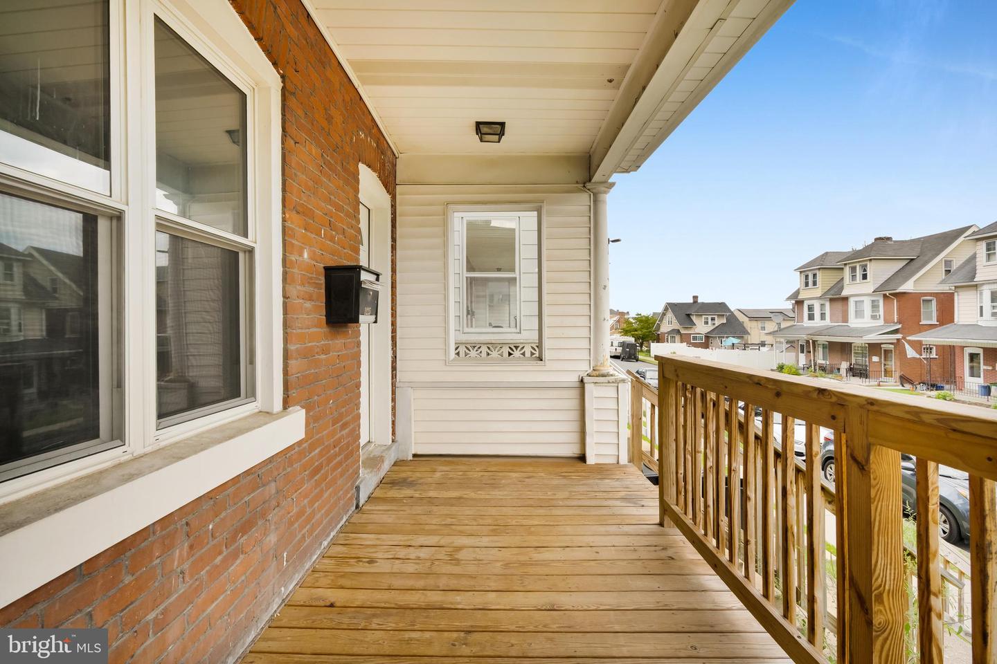 1225 Russell Property Photo 10