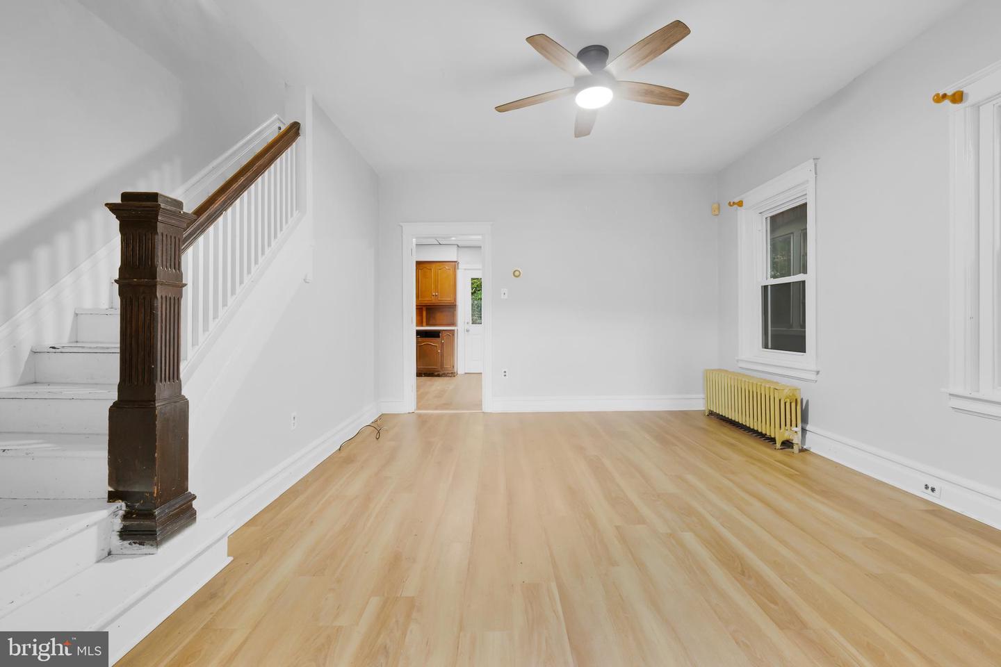 1225 Russell Property Photo 17