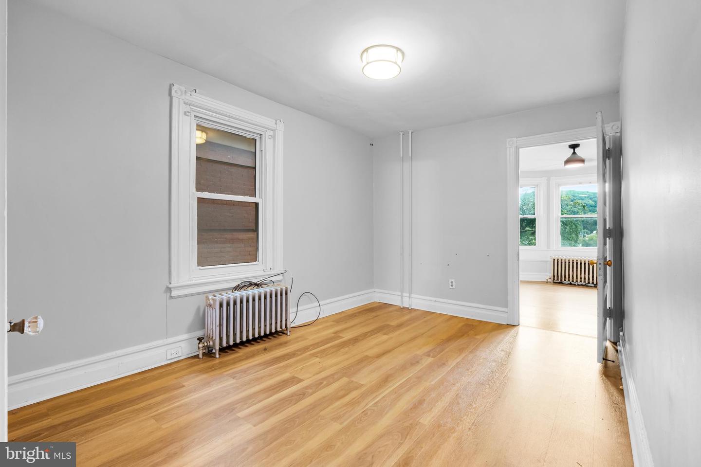 1225 Russell Property Photo 28