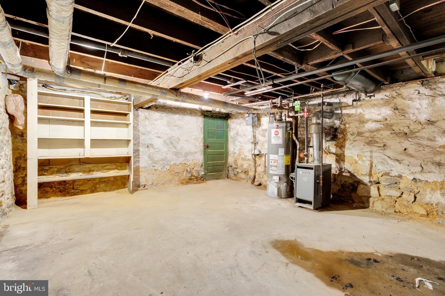 1225 Russell Property Photo 37