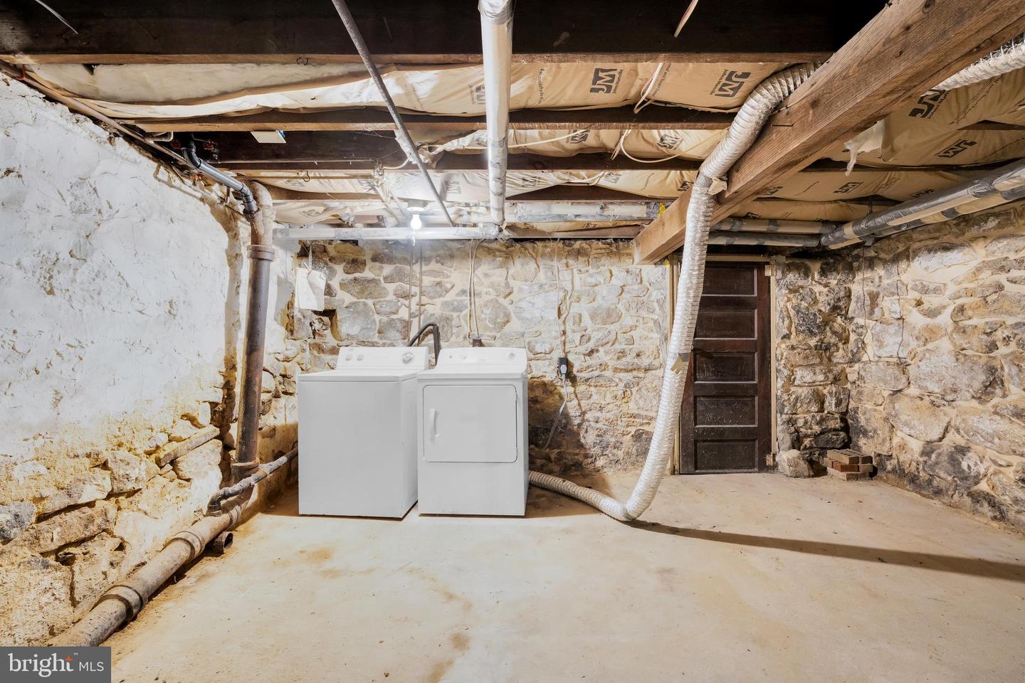 1225 Russell Property Photo 38