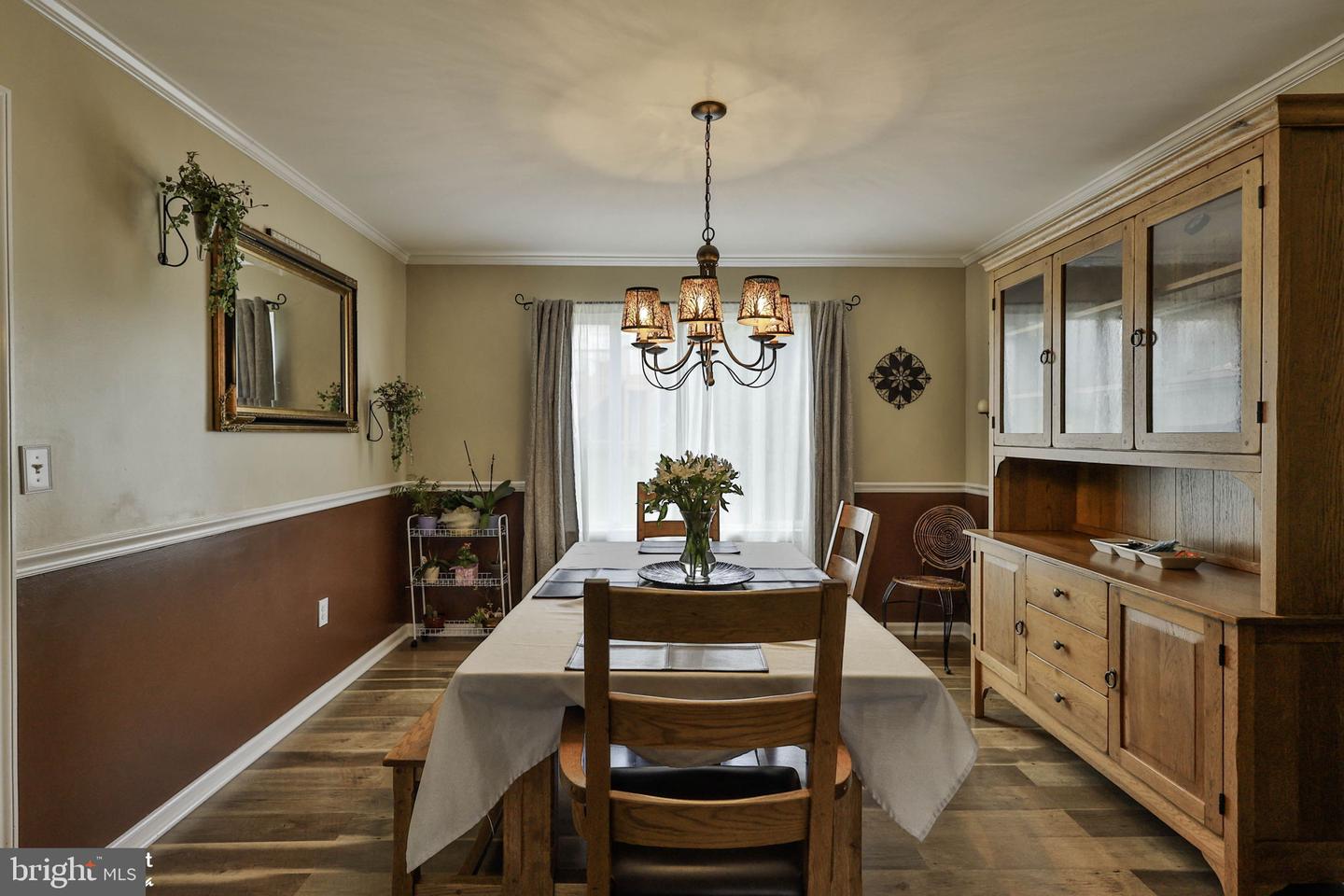 5016 Foxrun Ln Property Photo 13