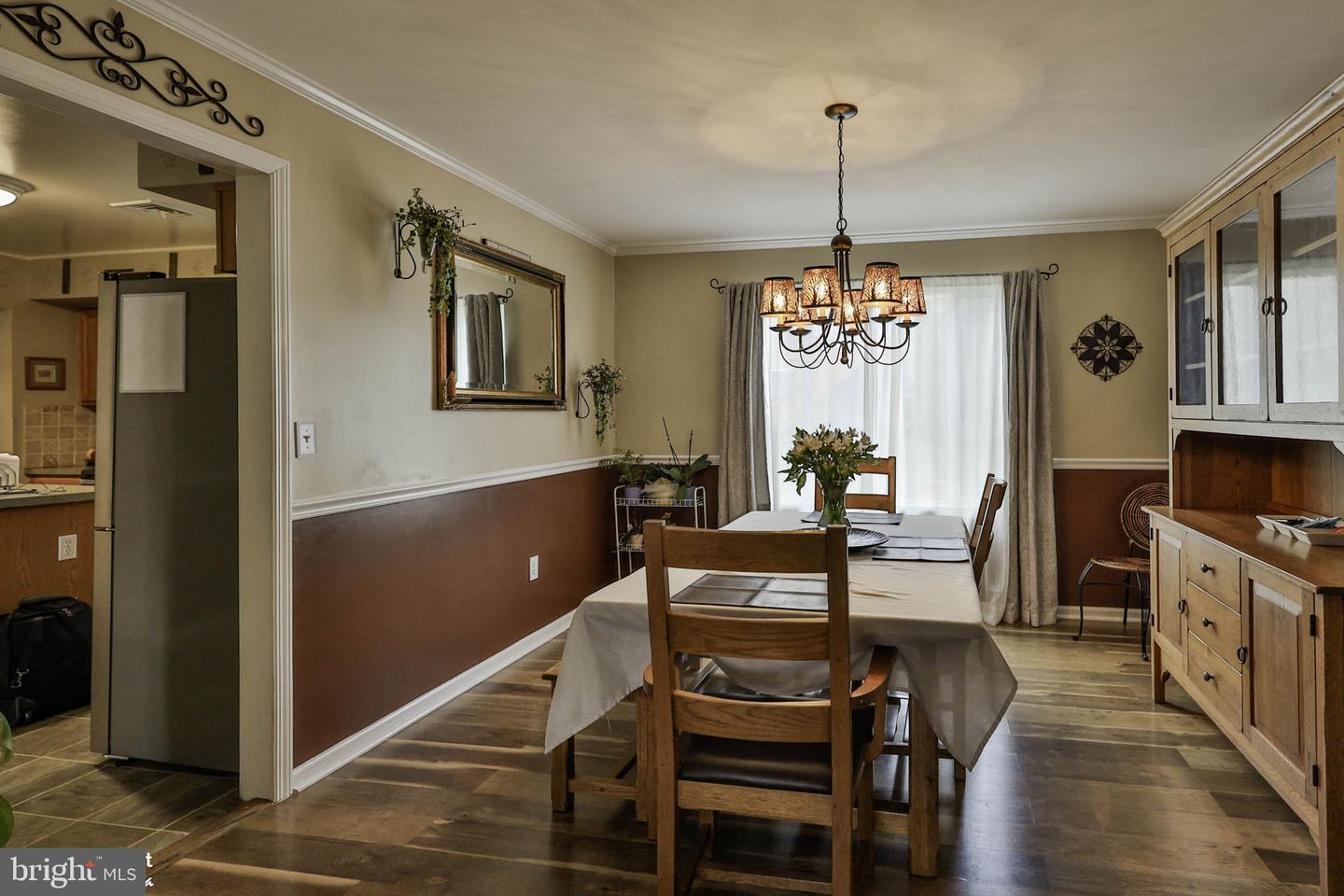 5016 Foxrun Ln Property Photo 14
