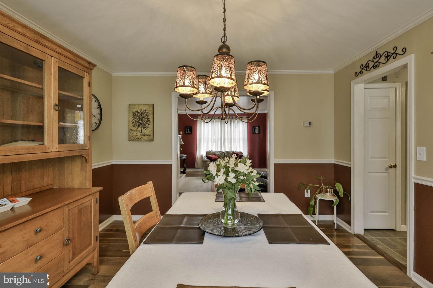 5016 Foxrun Ln Property Photo 16