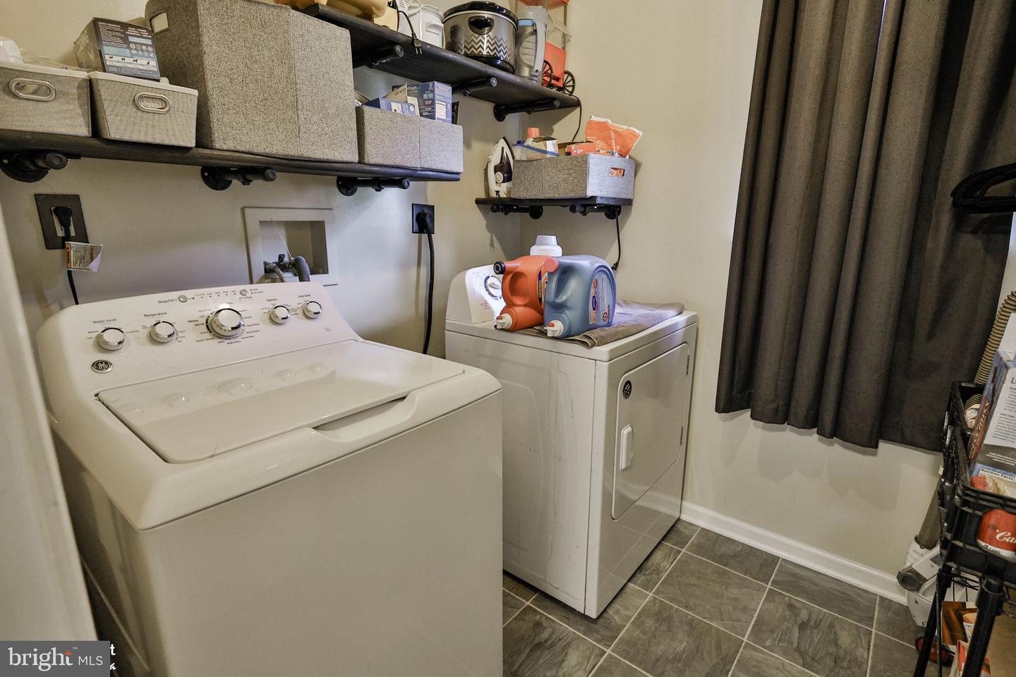 5016 Foxrun Ln Property Photo 33