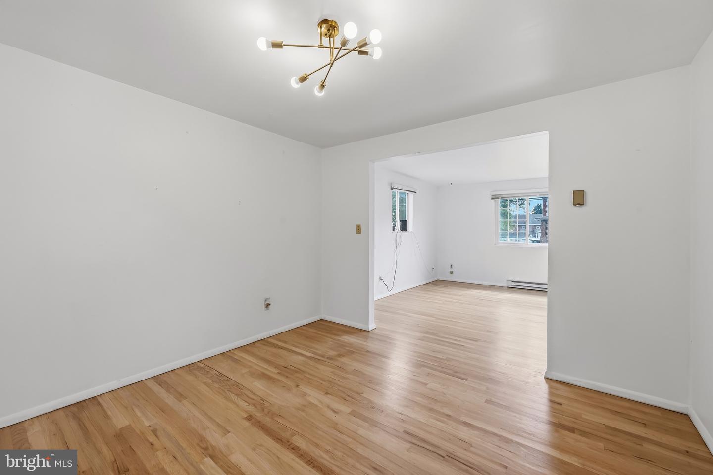 1630 Whitehall Ave Property Photo 11