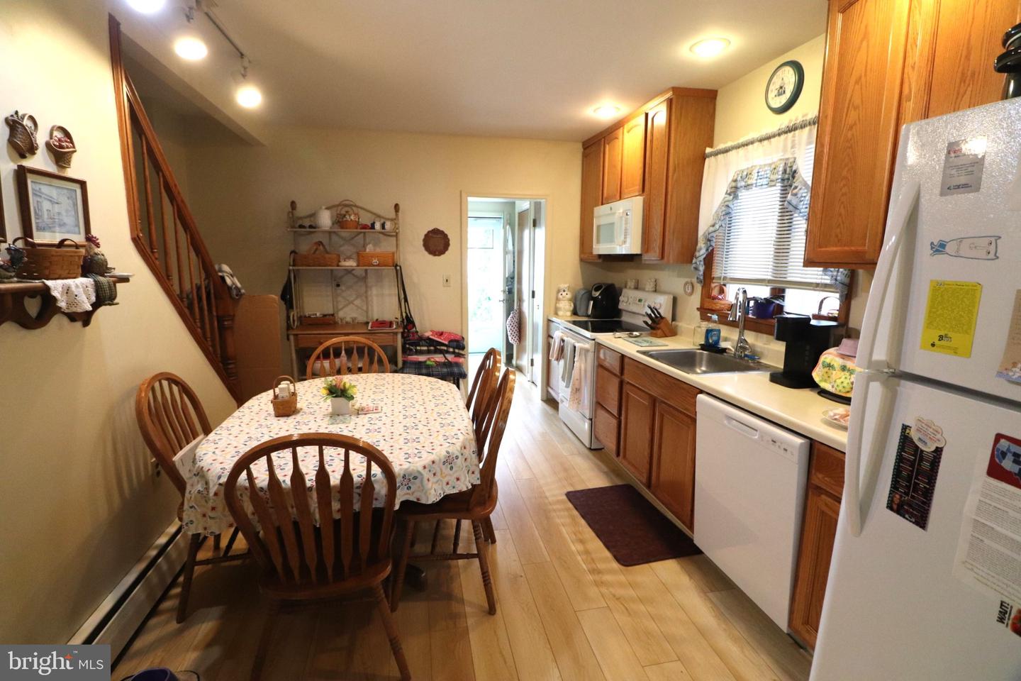 133 2nd St Property Photo 9