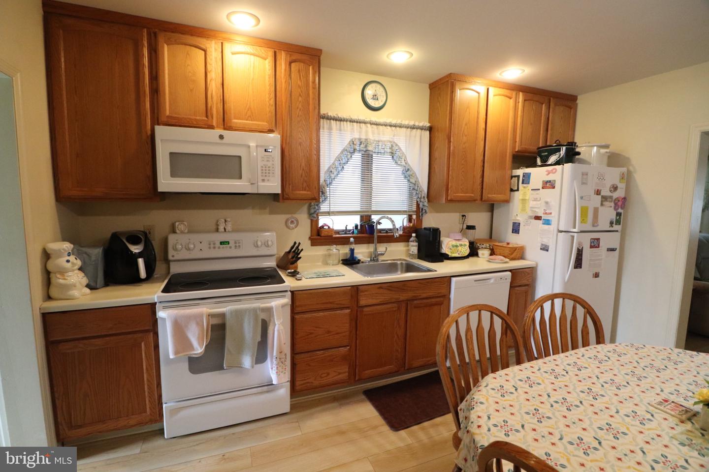 133 2nd St Property Photo 11