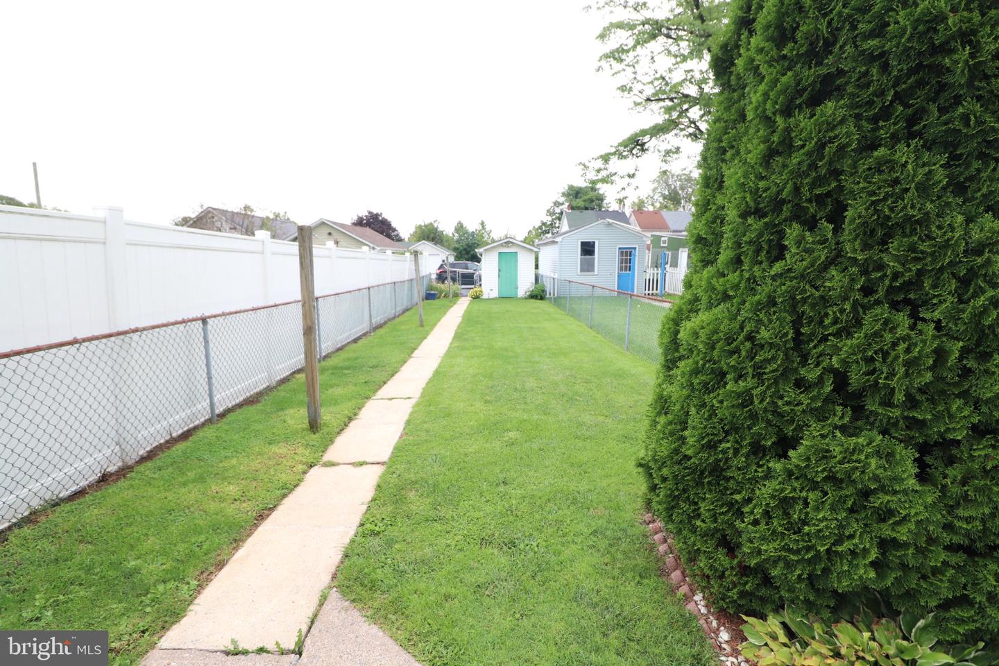 133 2nd St Property Photo 24