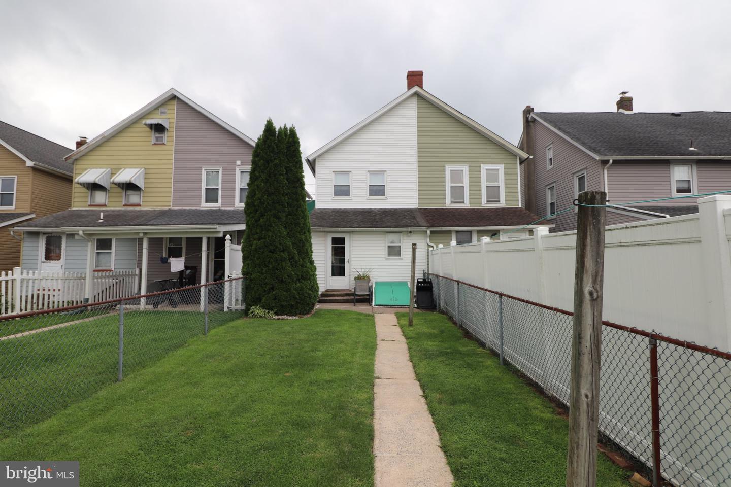 133 2nd St Property Photo 31