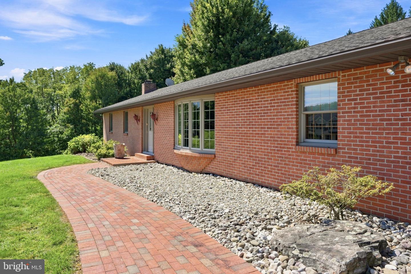 6771 Tollgate Rd Property Photo 3