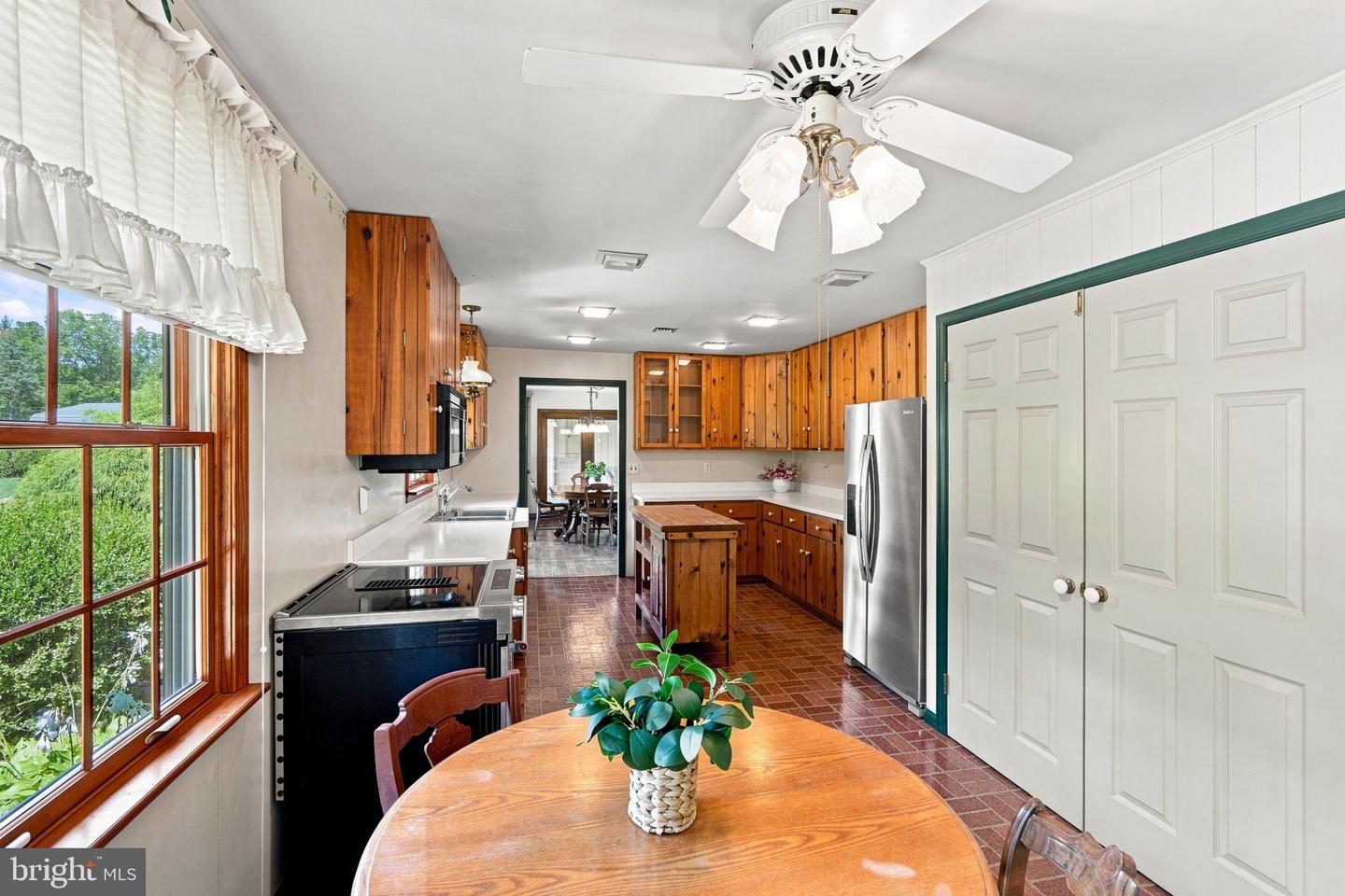 6771 Tollgate Rd Property Photo 12