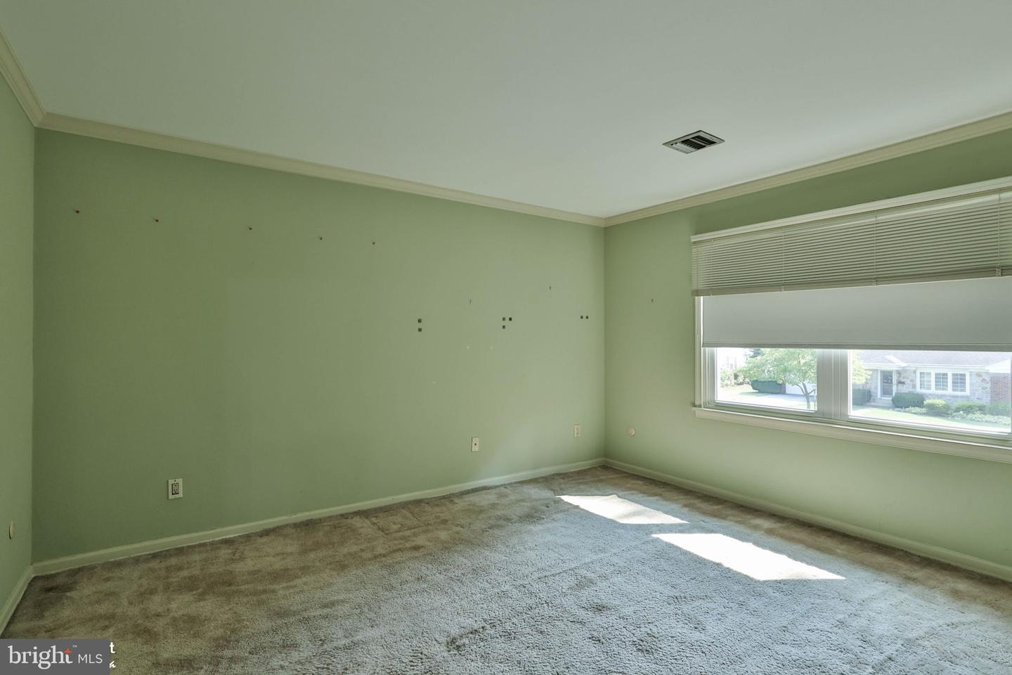 926 N Arch St Property Photo 27