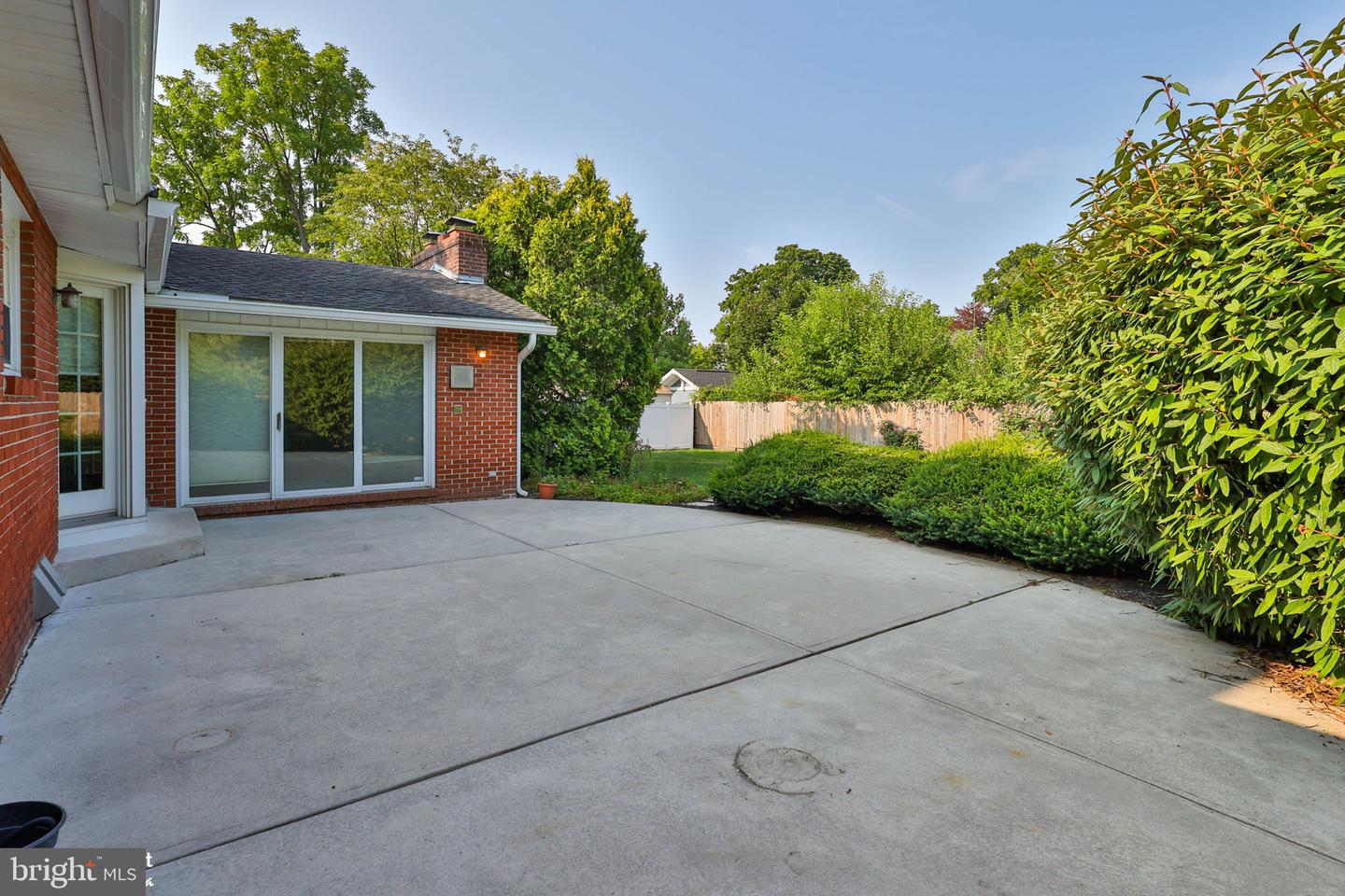 926 N Arch St Property Photo 34