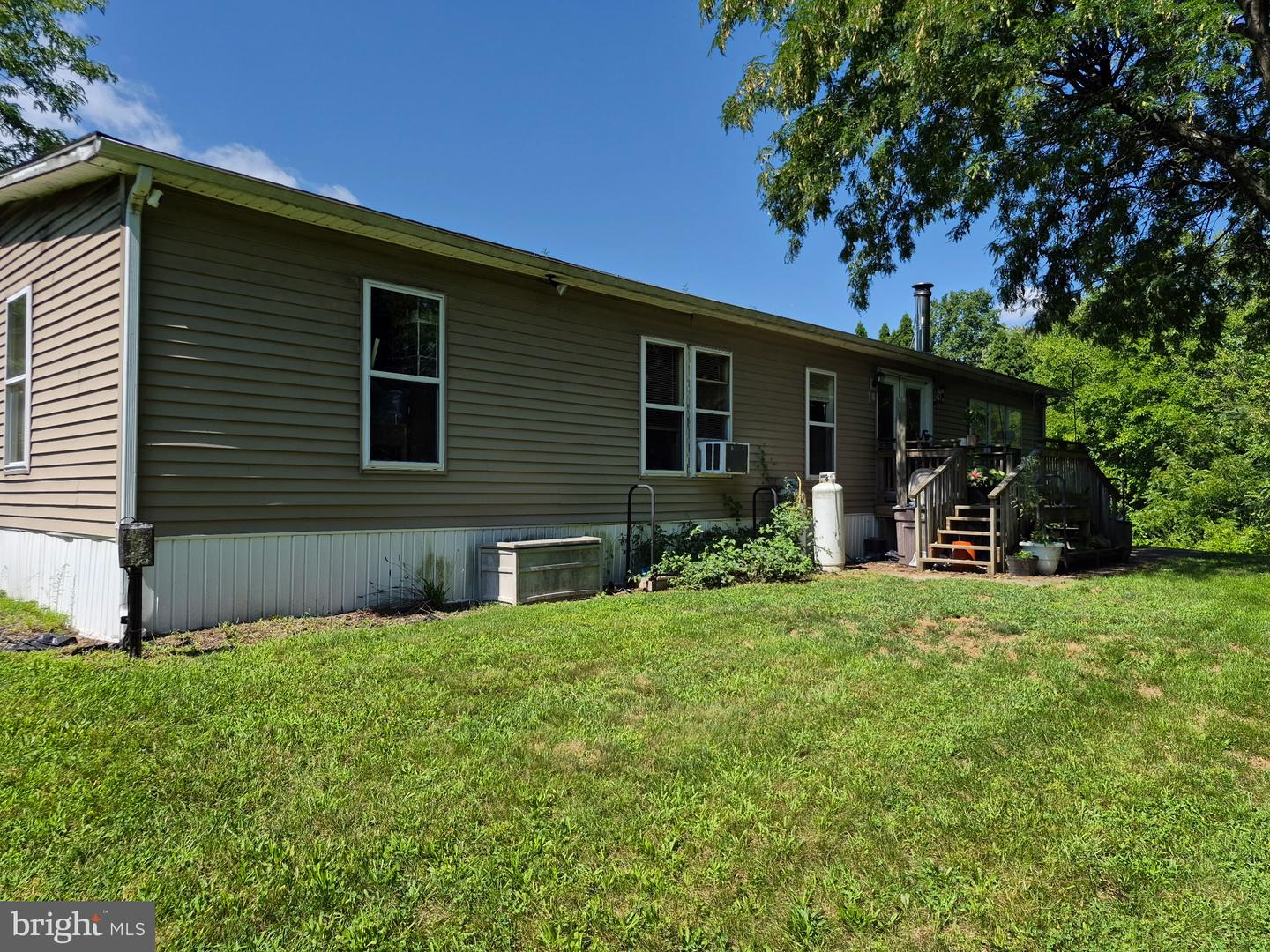 6175 Seanor Ct Property Photo 4