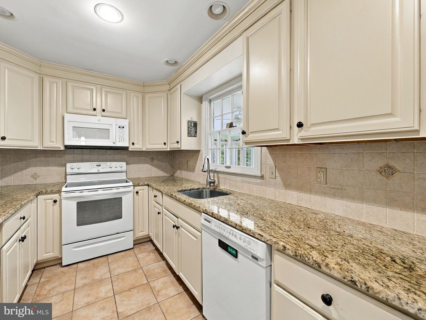 4454 Farm Dr Property Photo 29