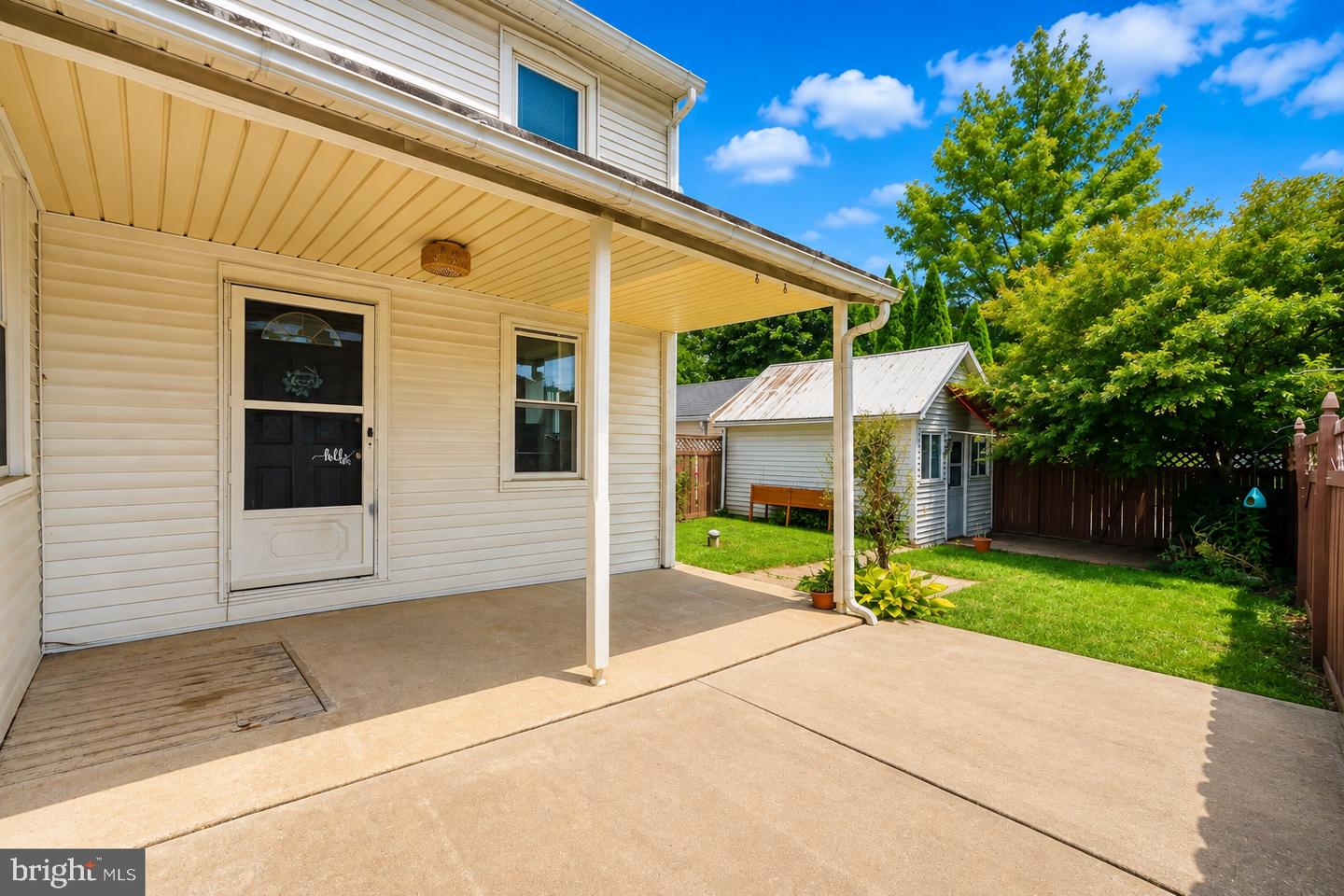 7588 Trexler Cir Property Photo 10