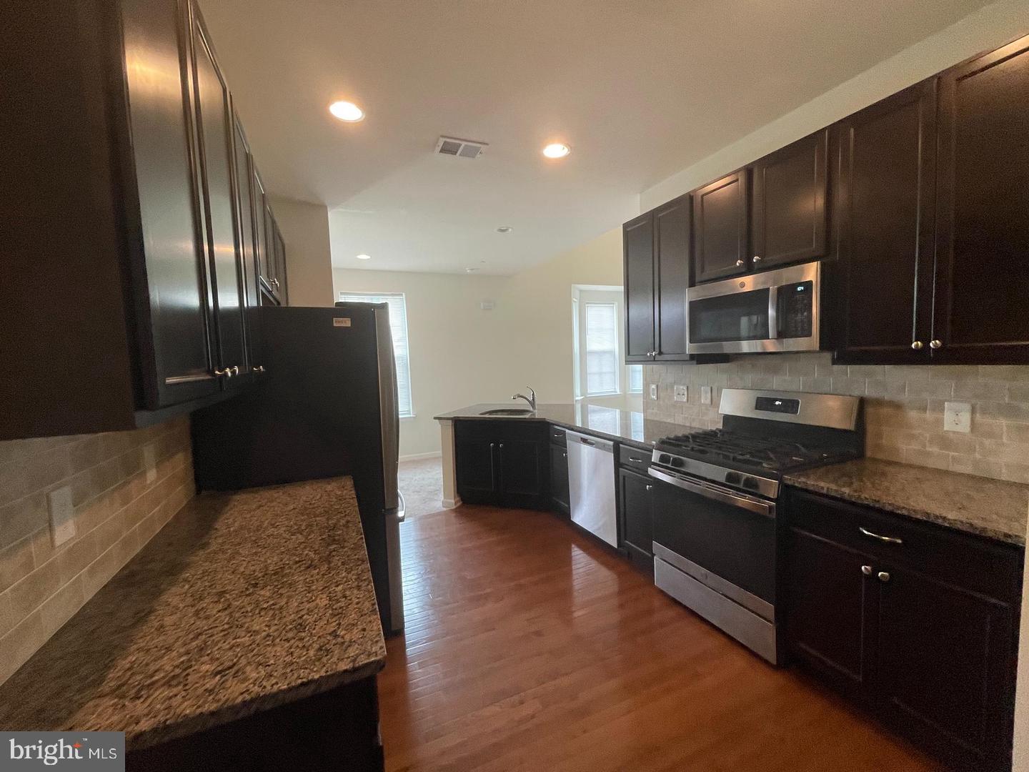 516 Gray Feather Way Property Photo 11