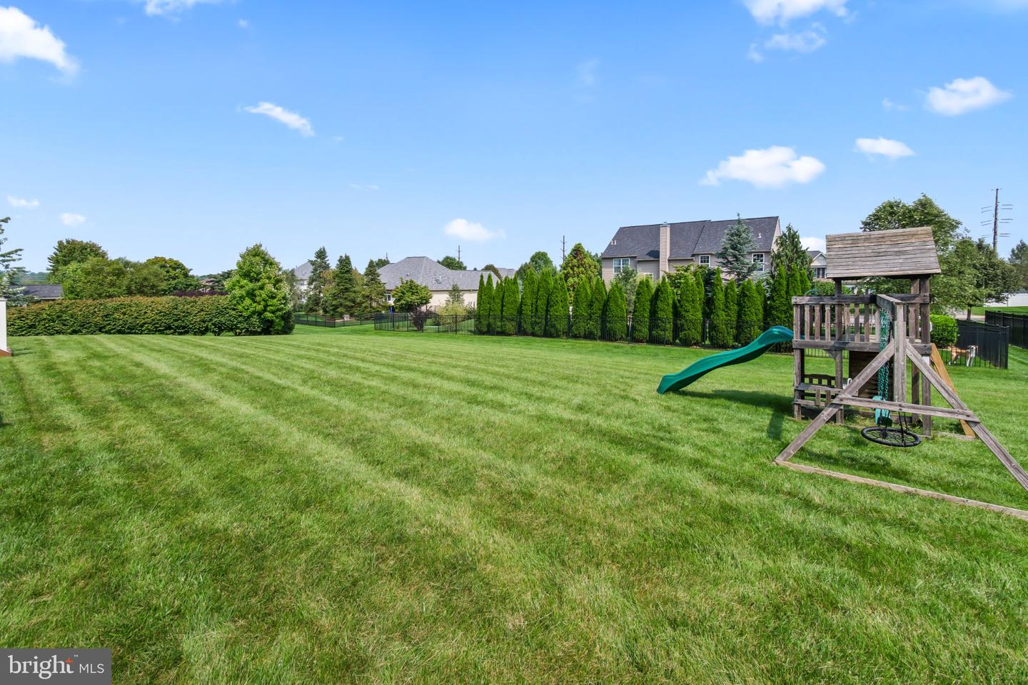 2305 Madeira Dr Property Photo 6