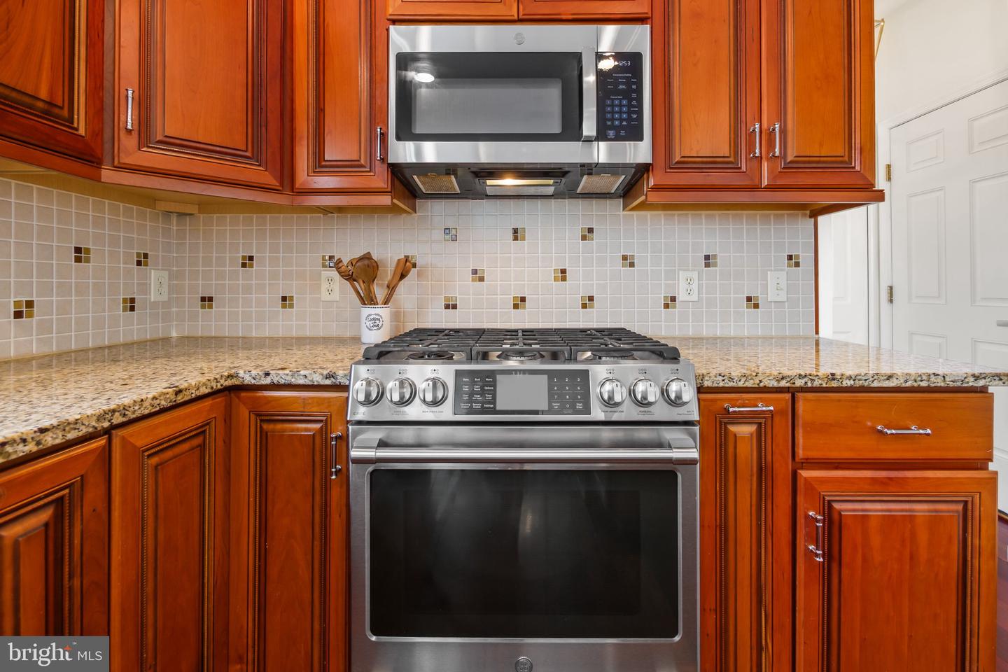 2305 Madeira Dr Property Photo 25