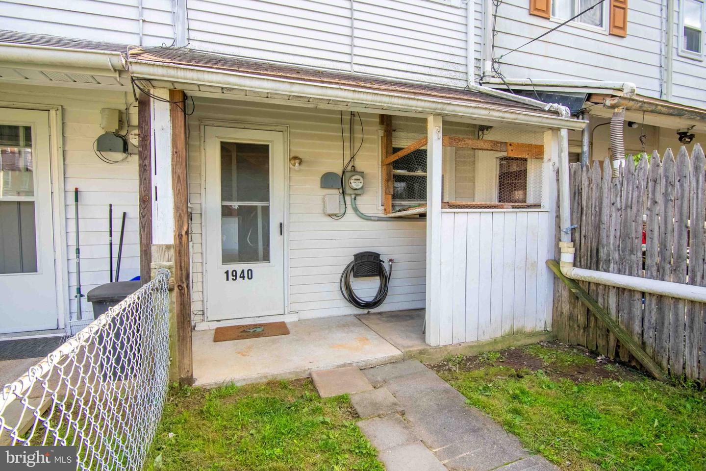 1940 Glendale Ave Property Photo 16