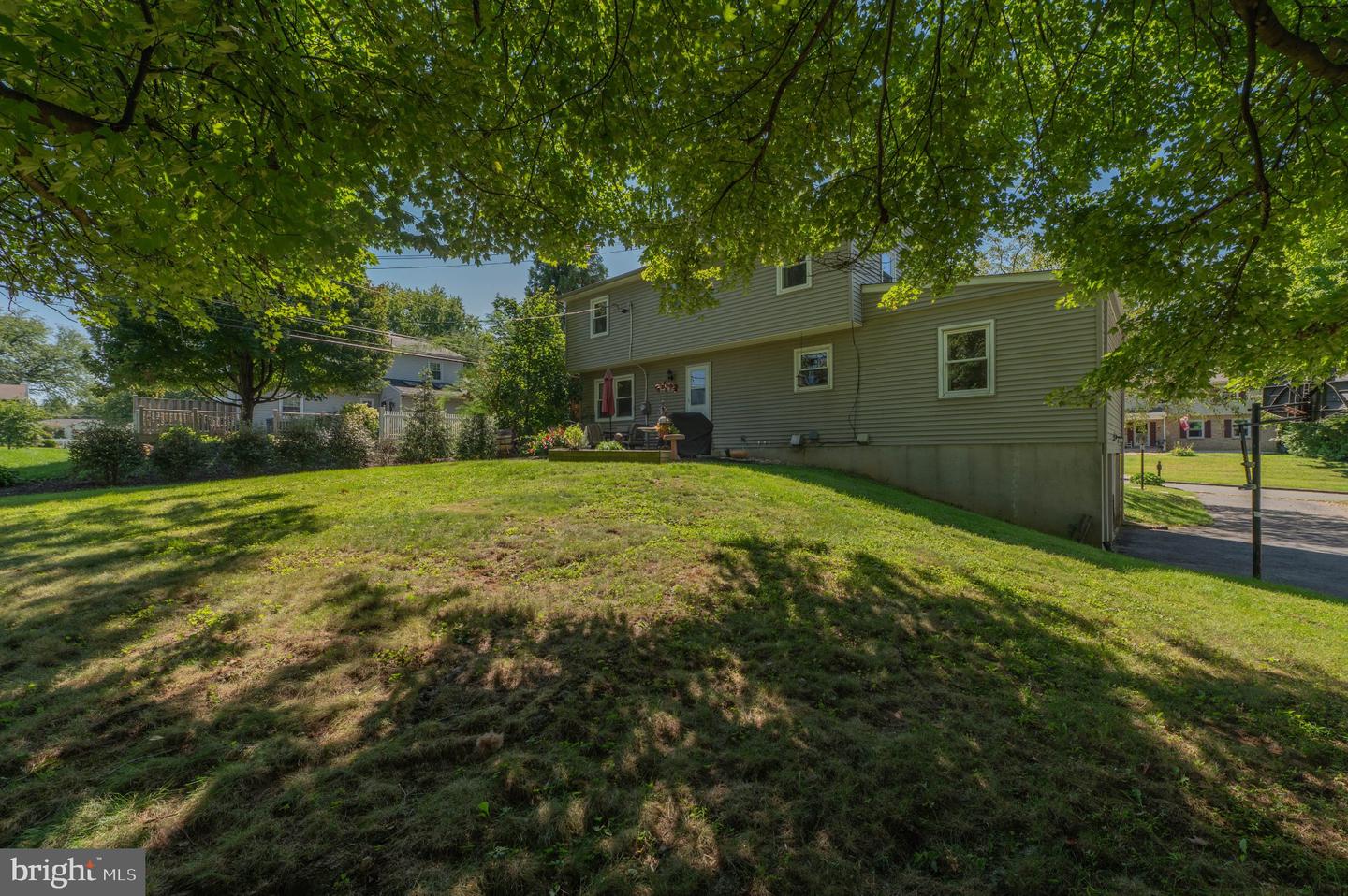 1063 Manor Dr Property Photo 25