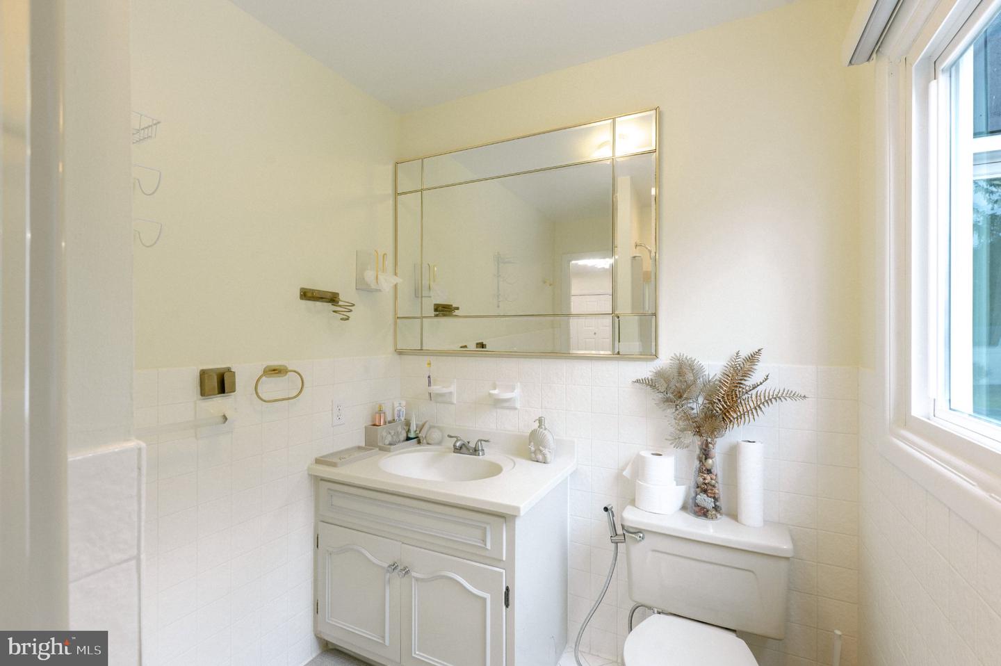 2210 Greenwood Rd Property Photo 49