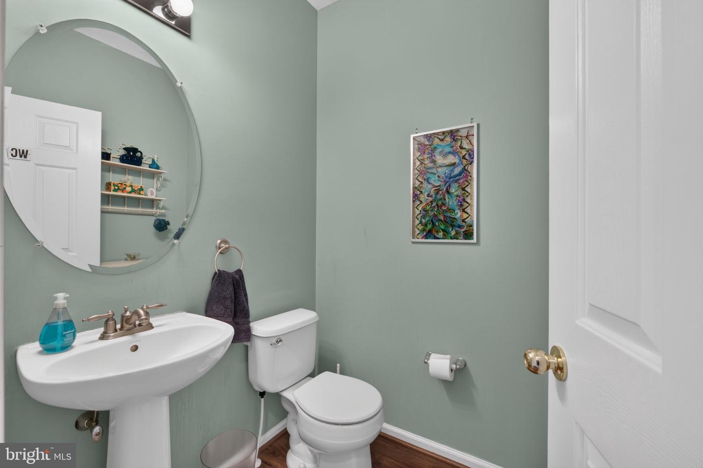 1078 King Way Property Photo 9