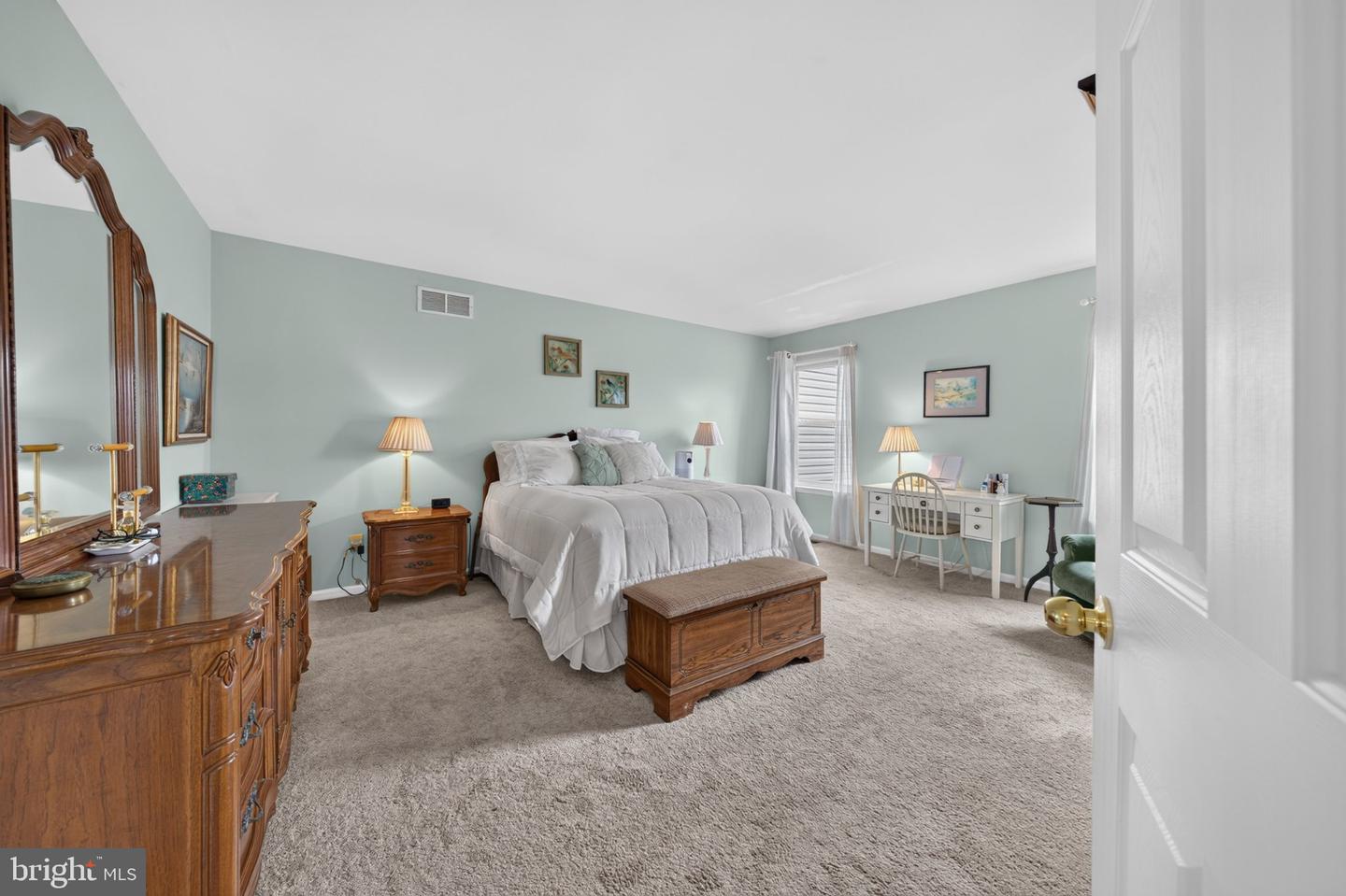1078 King Way Property Photo 23