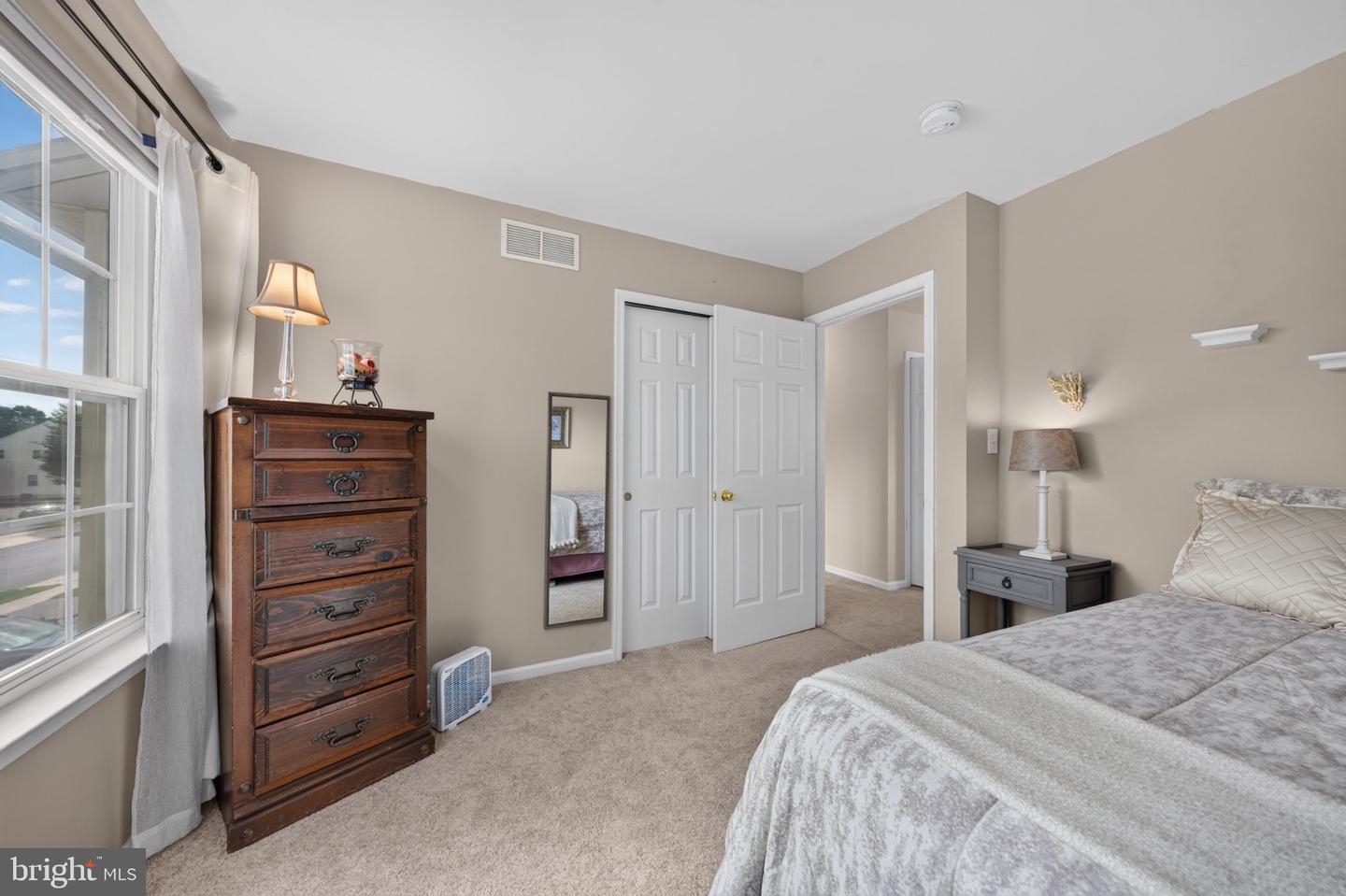 1078 King Way Property Photo 30