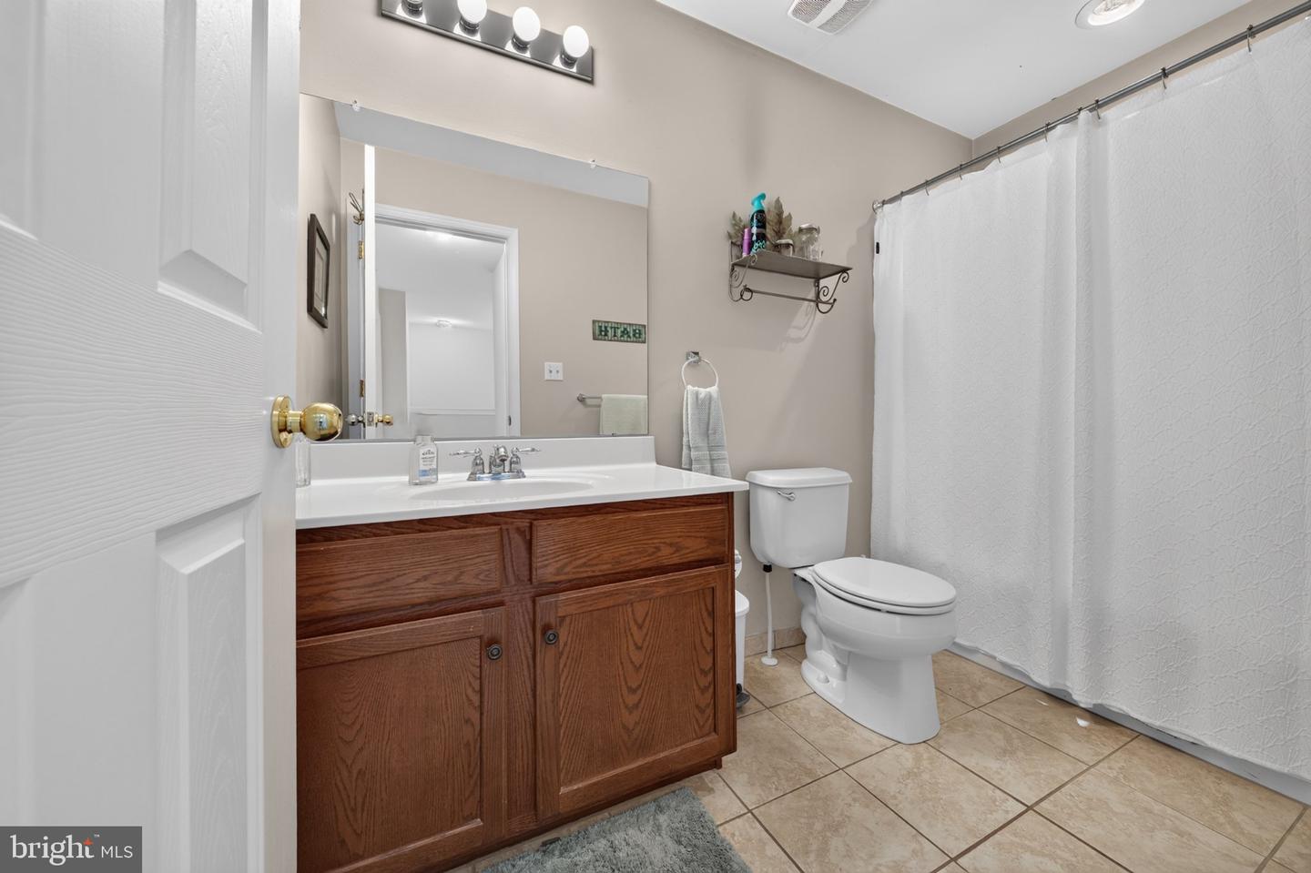 1078 King Way Property Photo 33