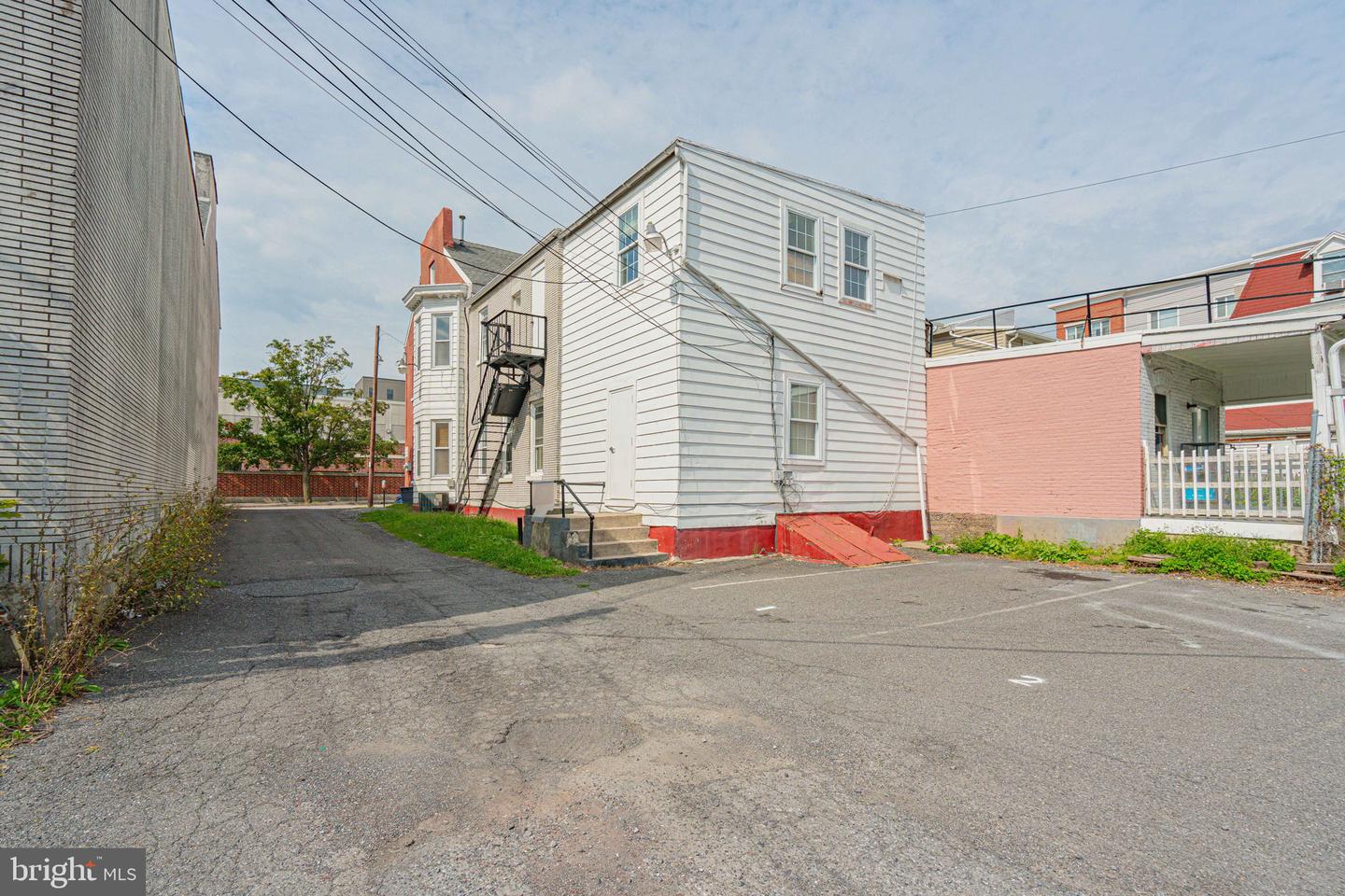 PALH2016846 Property Photo 40