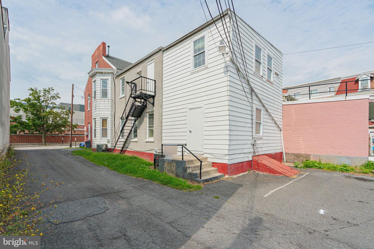PALH2016846 Property Photo 41