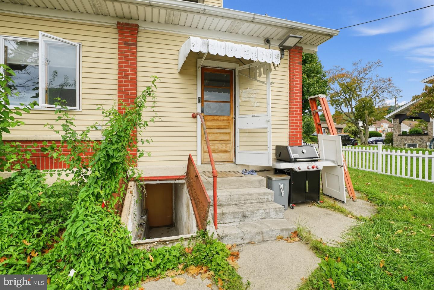 1882 S 2nd St Property Photo 25