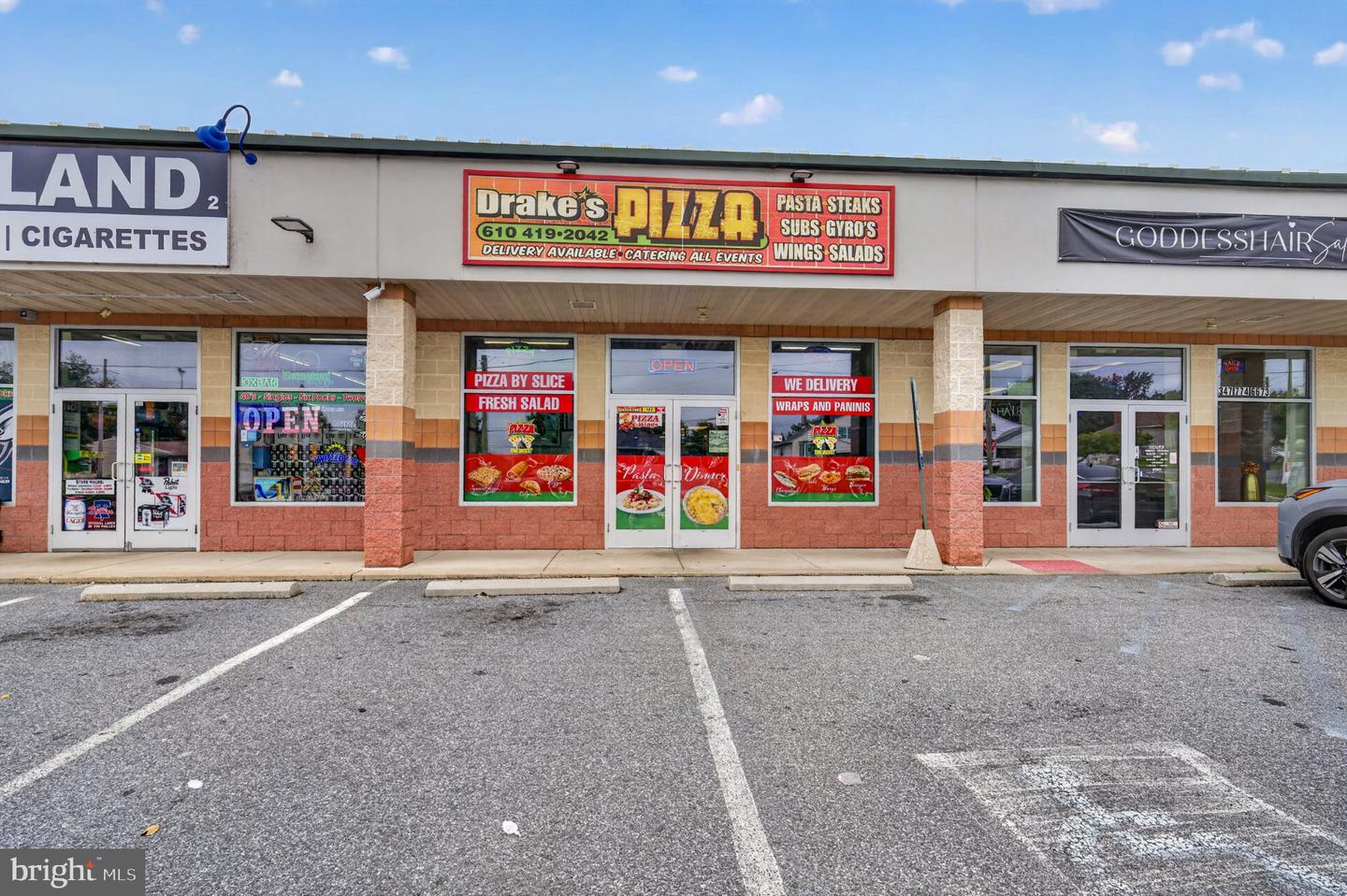 Drakes Pizzeria Property Photo 2