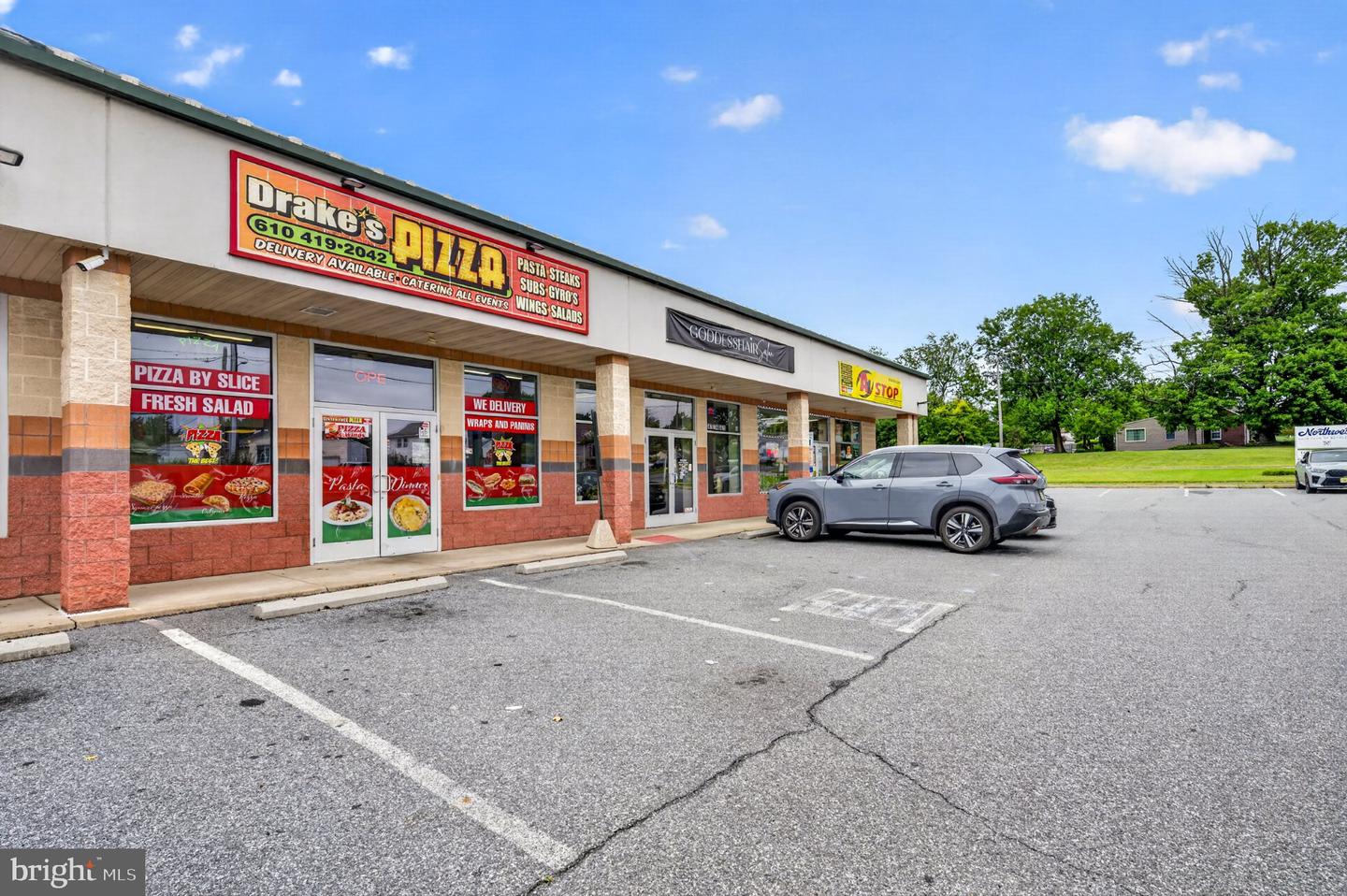 Drakes Pizzeria Property Photo 4