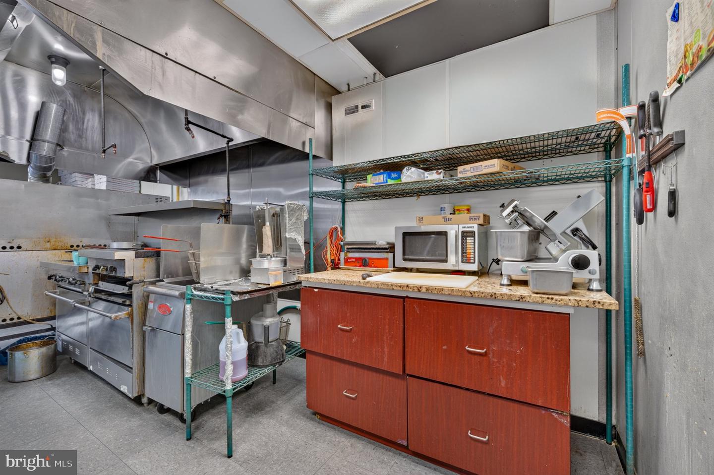 Drakes Pizzeria Property Photo 14