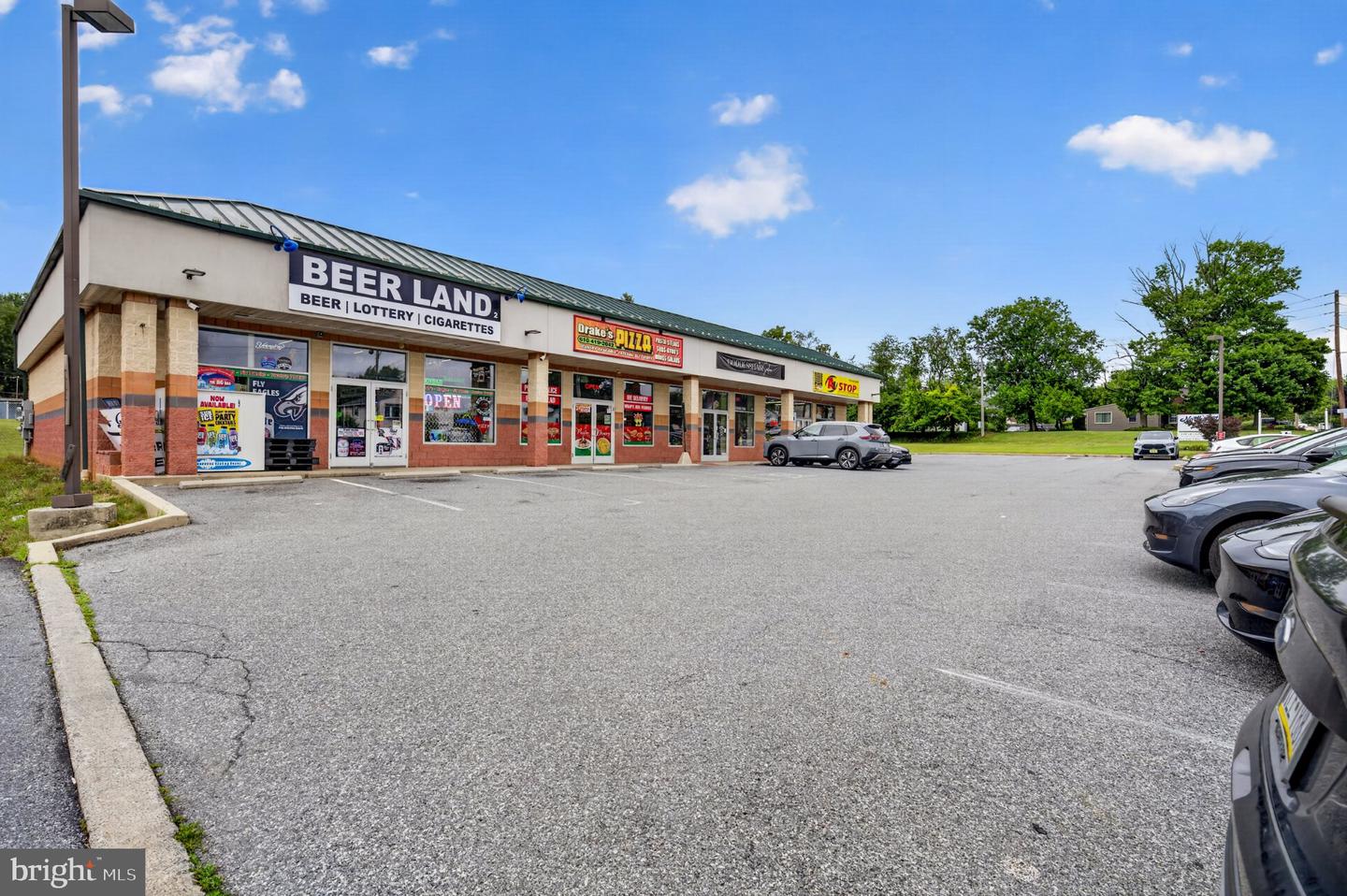 Drakes Pizzeria Property Photo 29