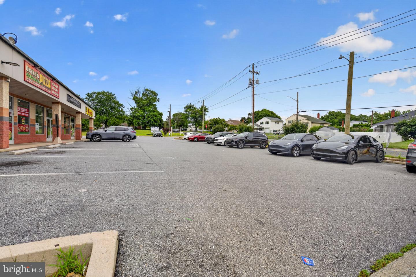 Drakes Pizzeria Property Photo 30
