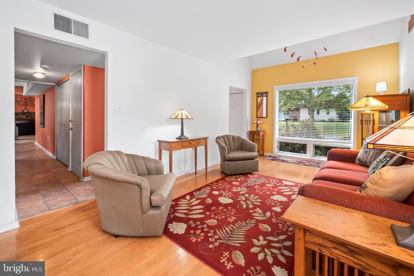 7942 Woodsbluff Run Property Photo 8
