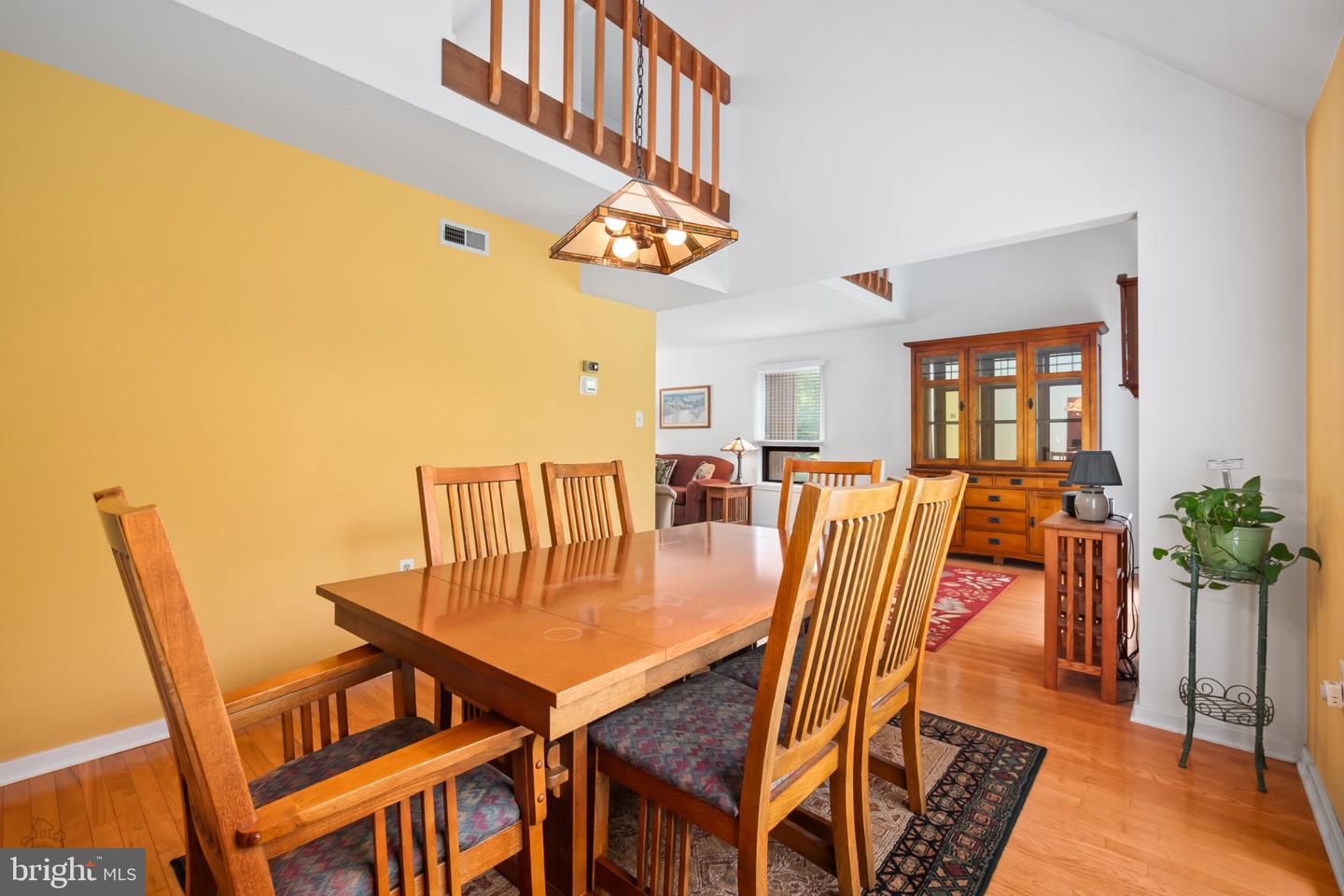 7942 Woodsbluff Run Property Photo 11
