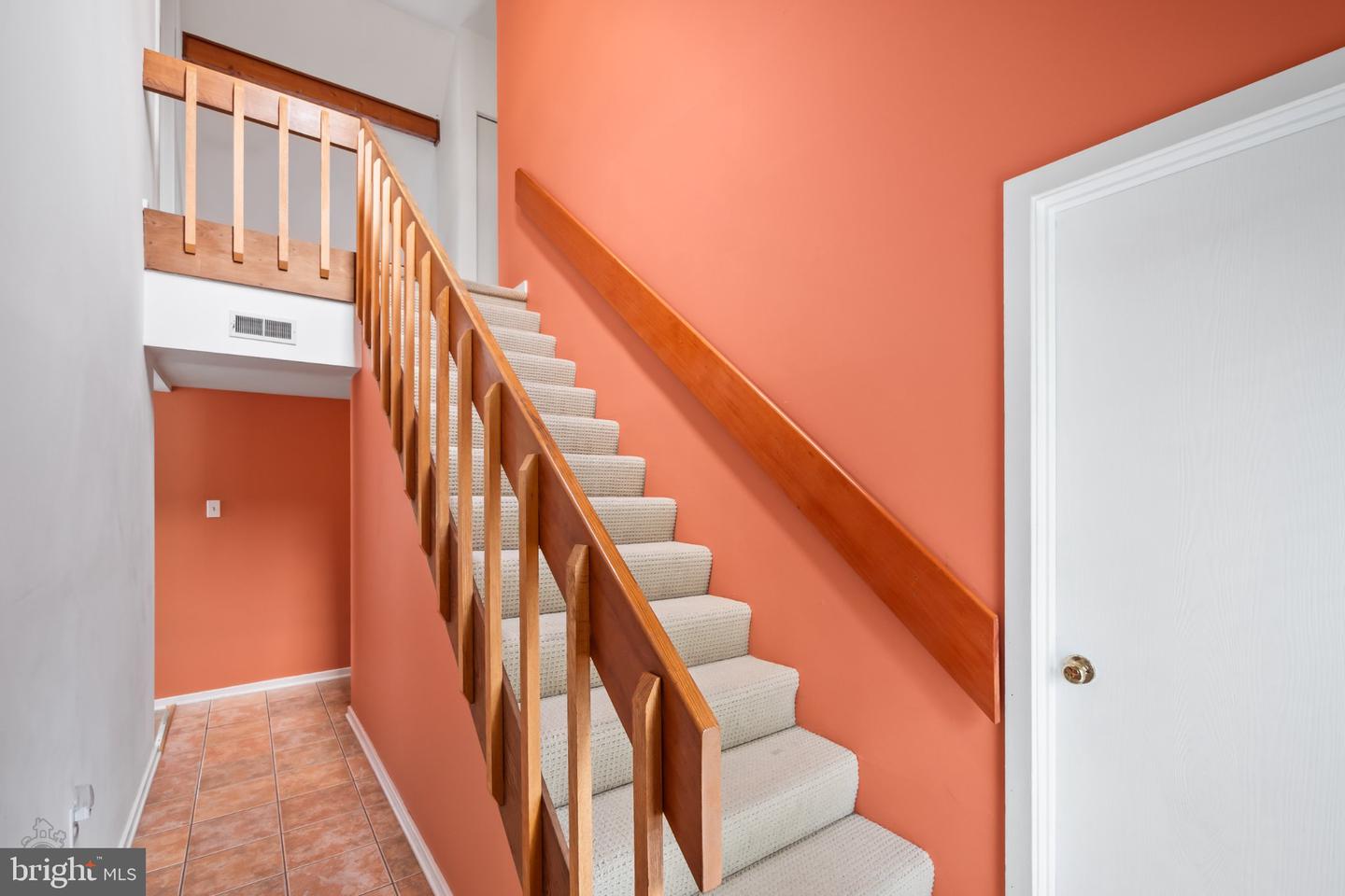 7942 Woodsbluff Run Property Photo 24